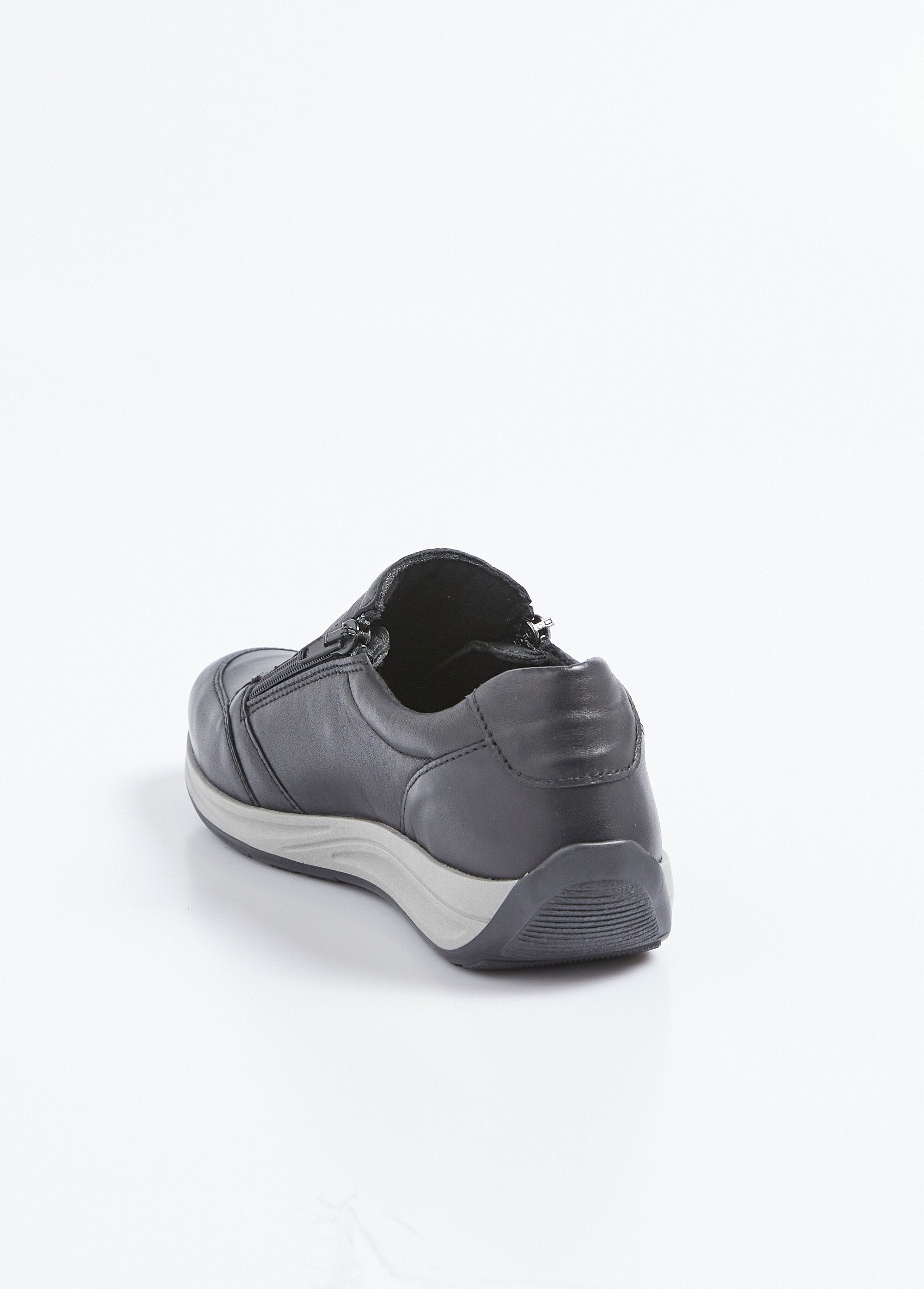Wide_width_zipped_leather_sneakers_Black_DO1_slim