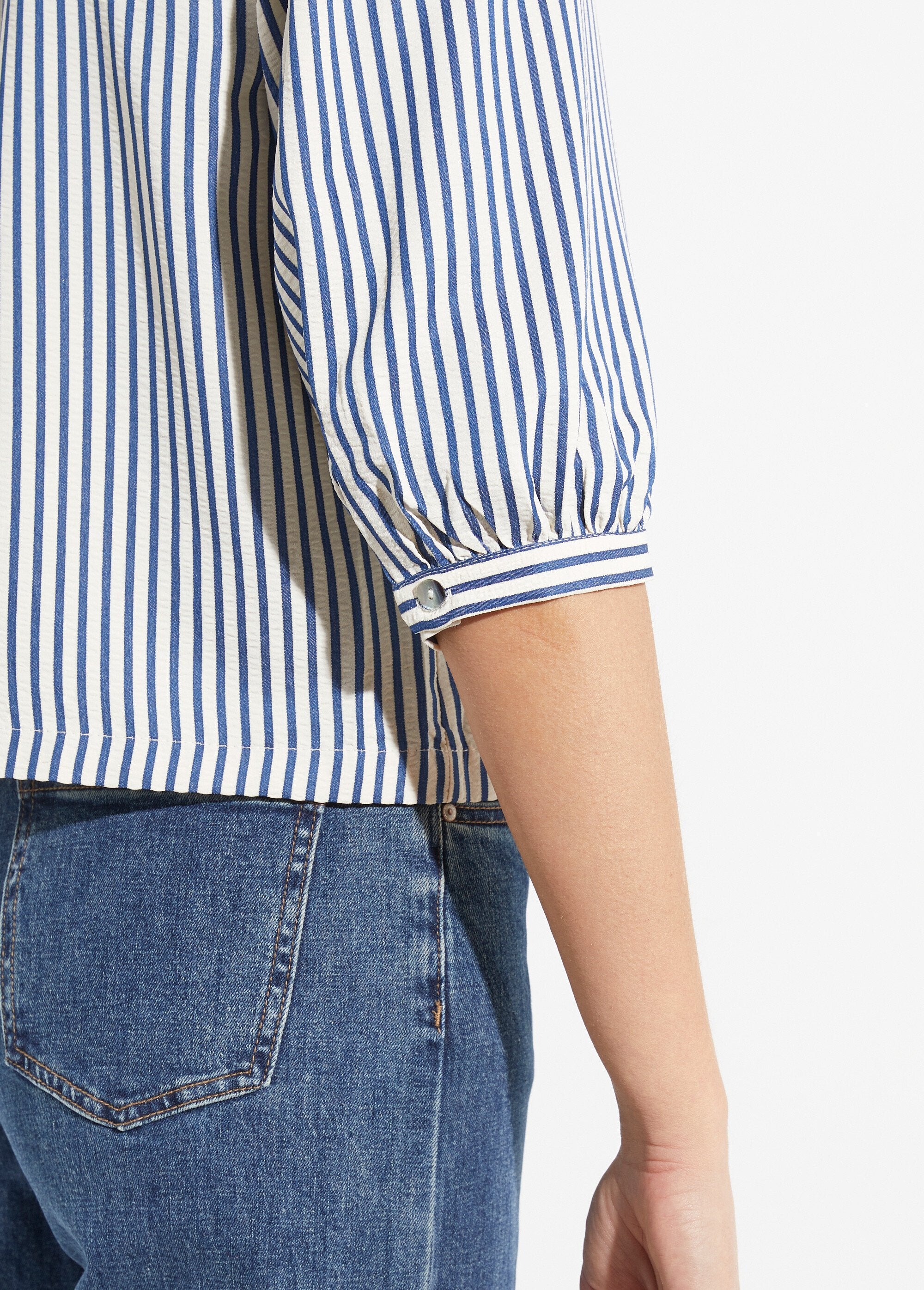 3/4_sleeve_blouse_with_fancy_bows_Blue_and_ecru_DE1_slim