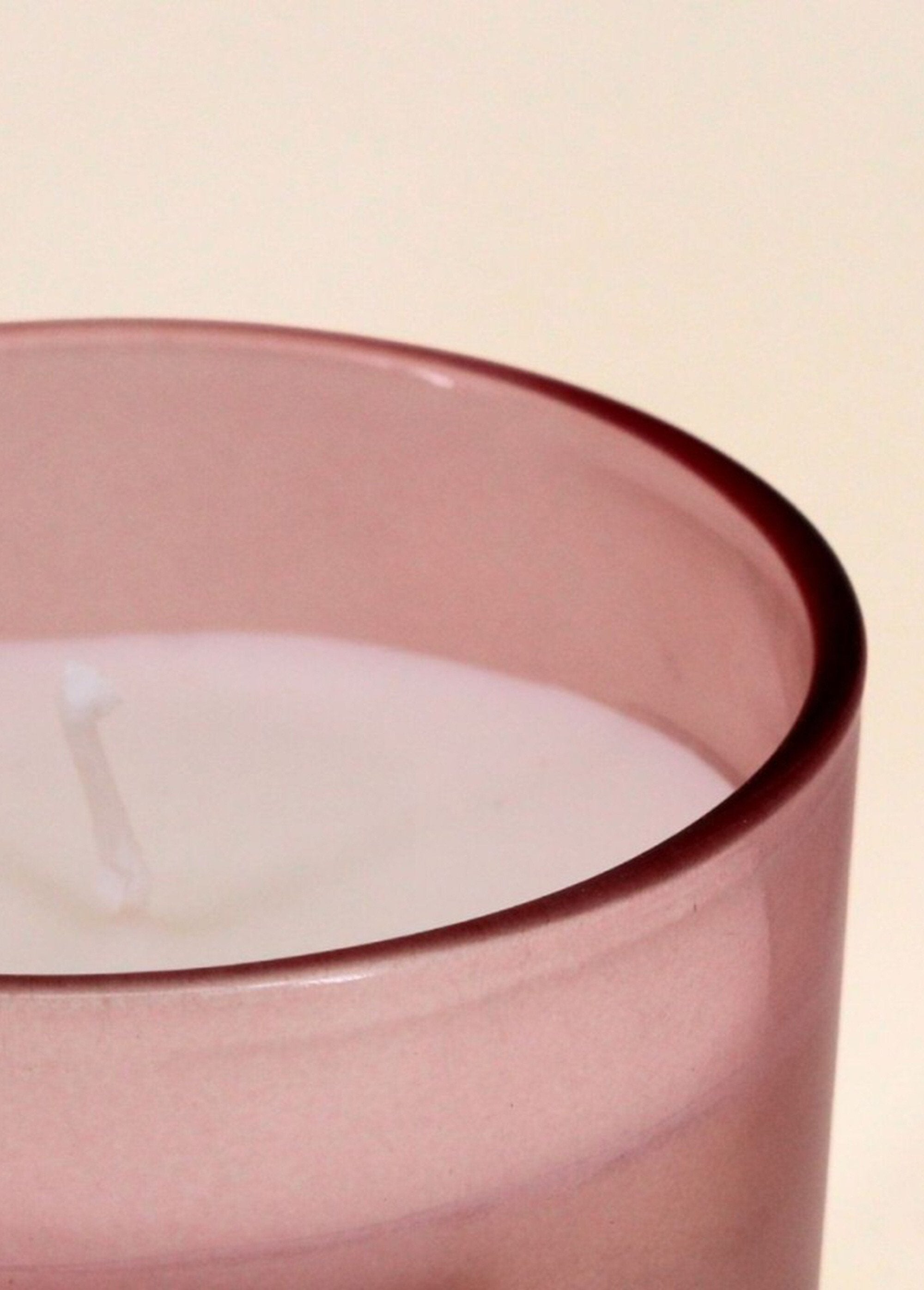 Scented_candle_in_a_glass_jar_with_a_lid_Pink_DE2_slim