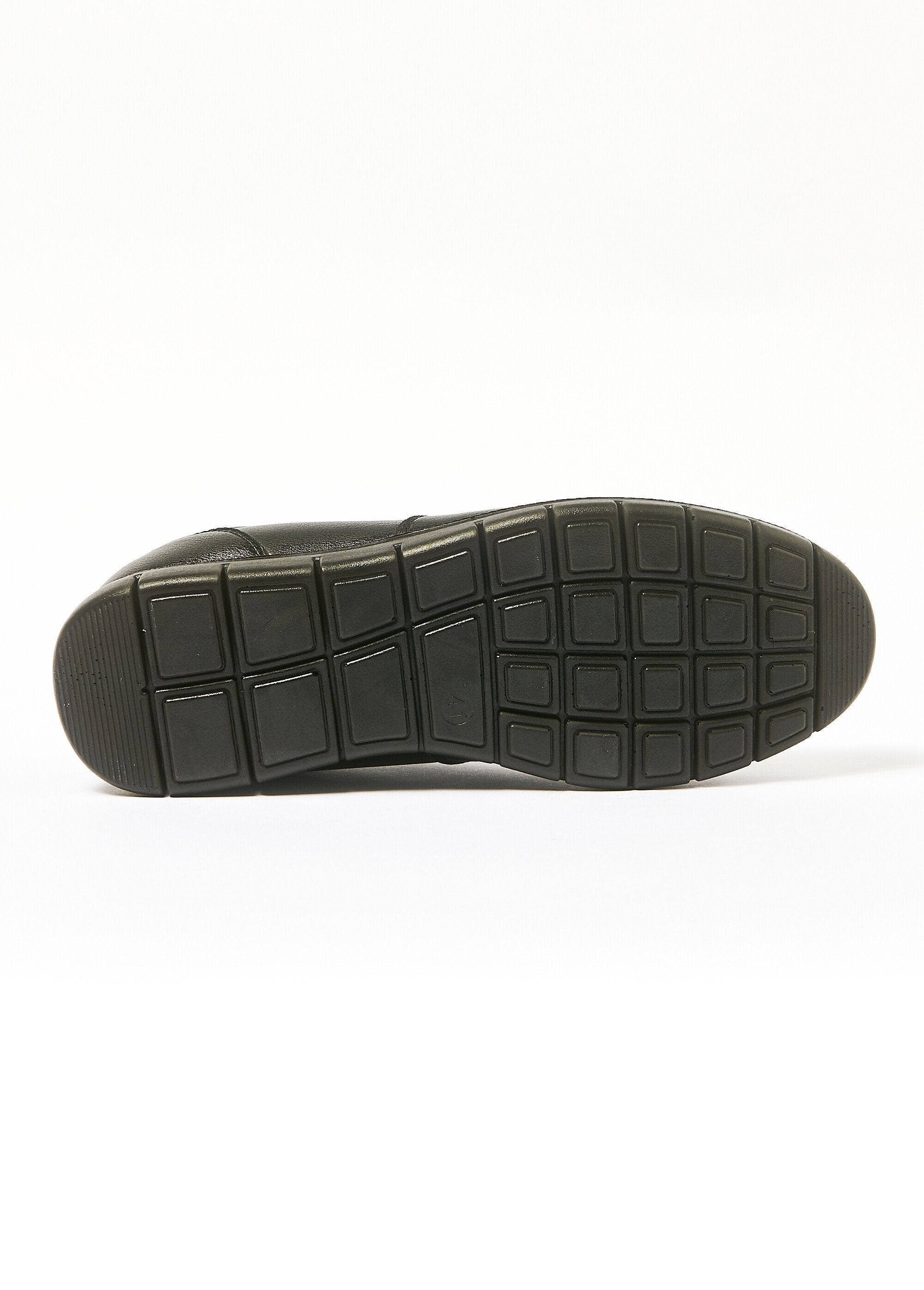 Elasticated_comfort_derbys_with_sides_Black_UN1_slim
