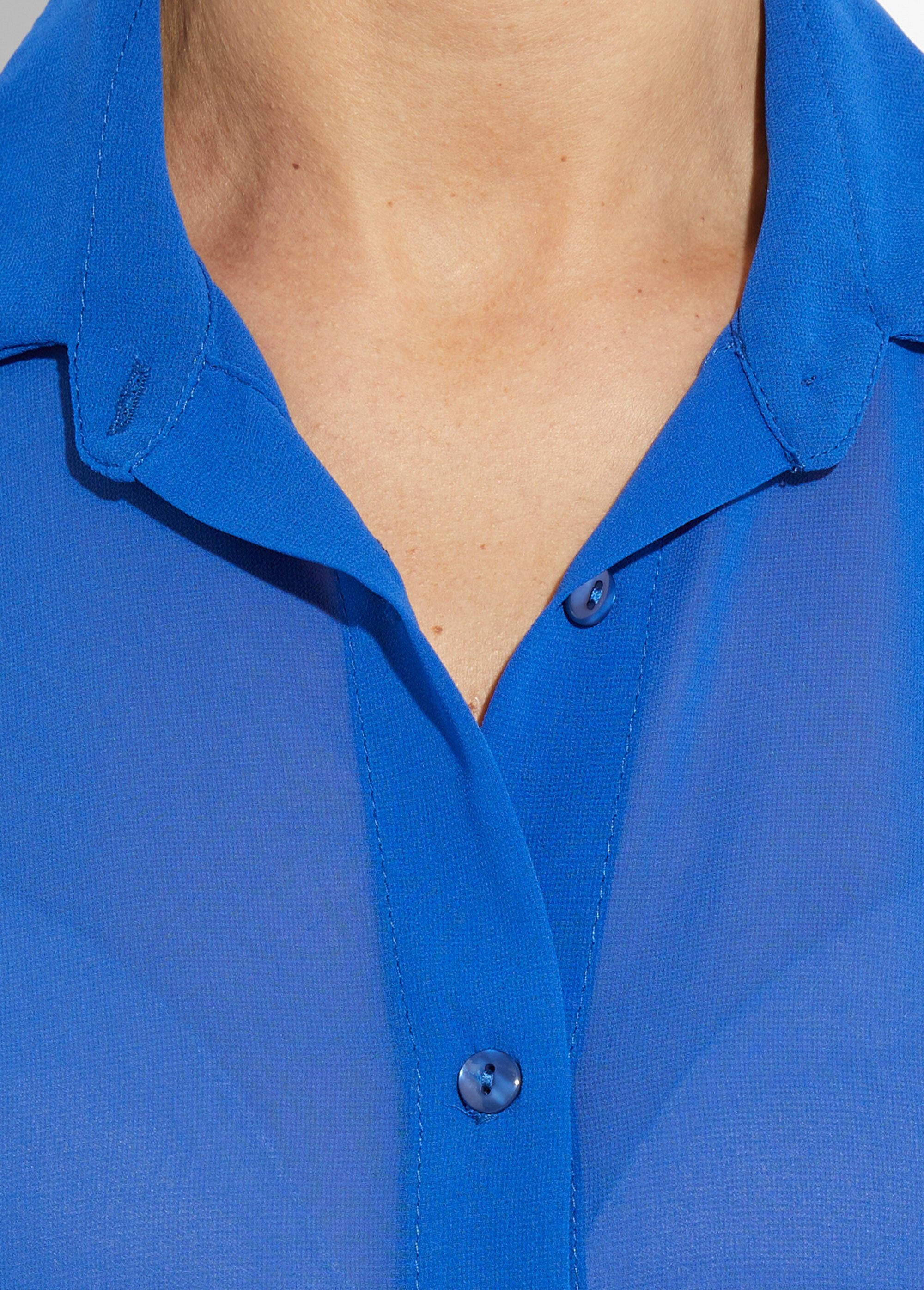 Flowy_voile_blouse_with_long_sleeves_Blue_DE1_slim