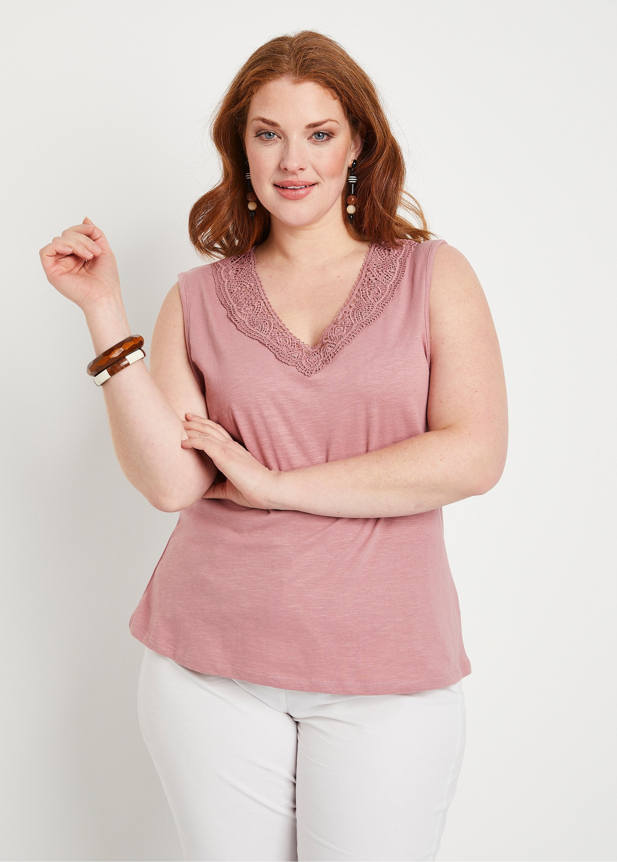 Cotton_and_macramé_tank_top_Pink_FA1_curvy