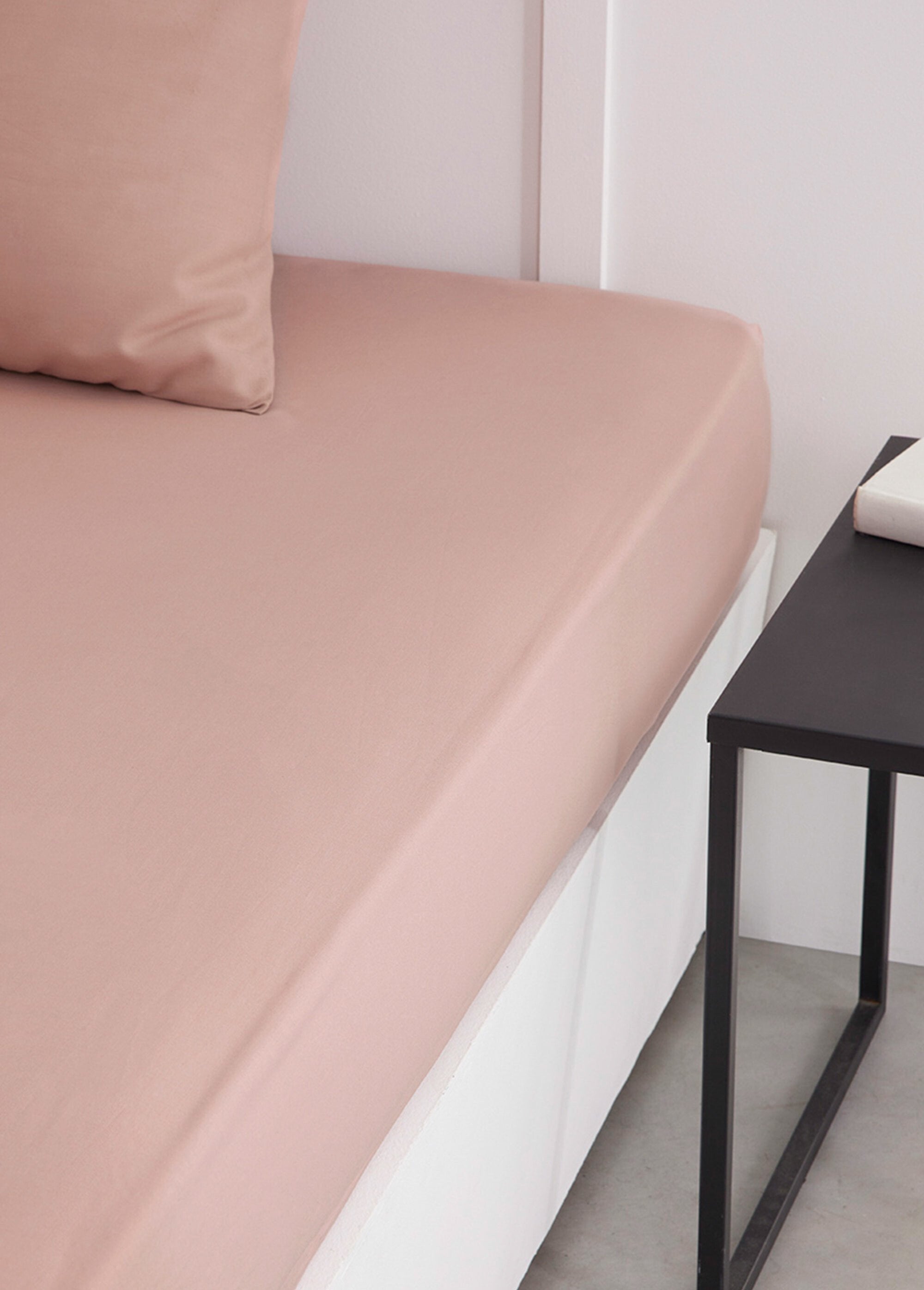 Plain_cotton_fitted_sheet_Desert_rose_DE1_slim