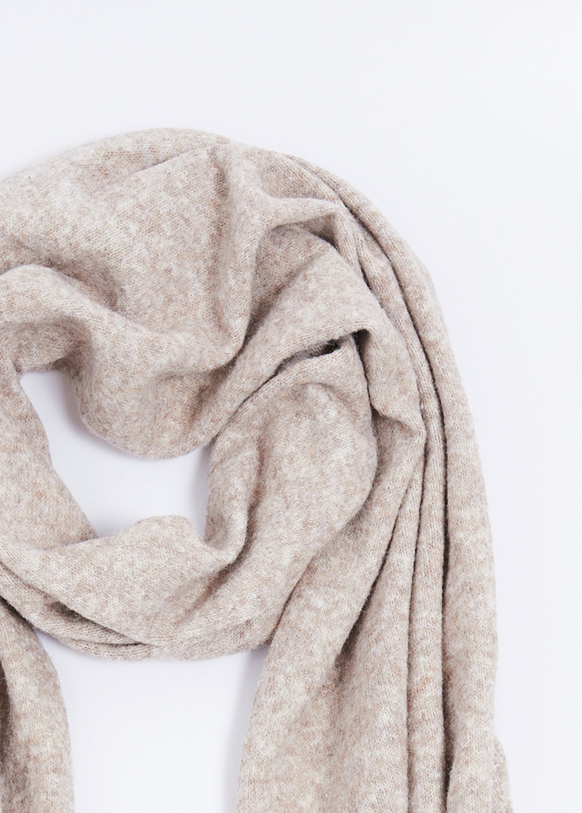 Warm_knitted_scarf_with_wool_Beige_china_DE1_slim