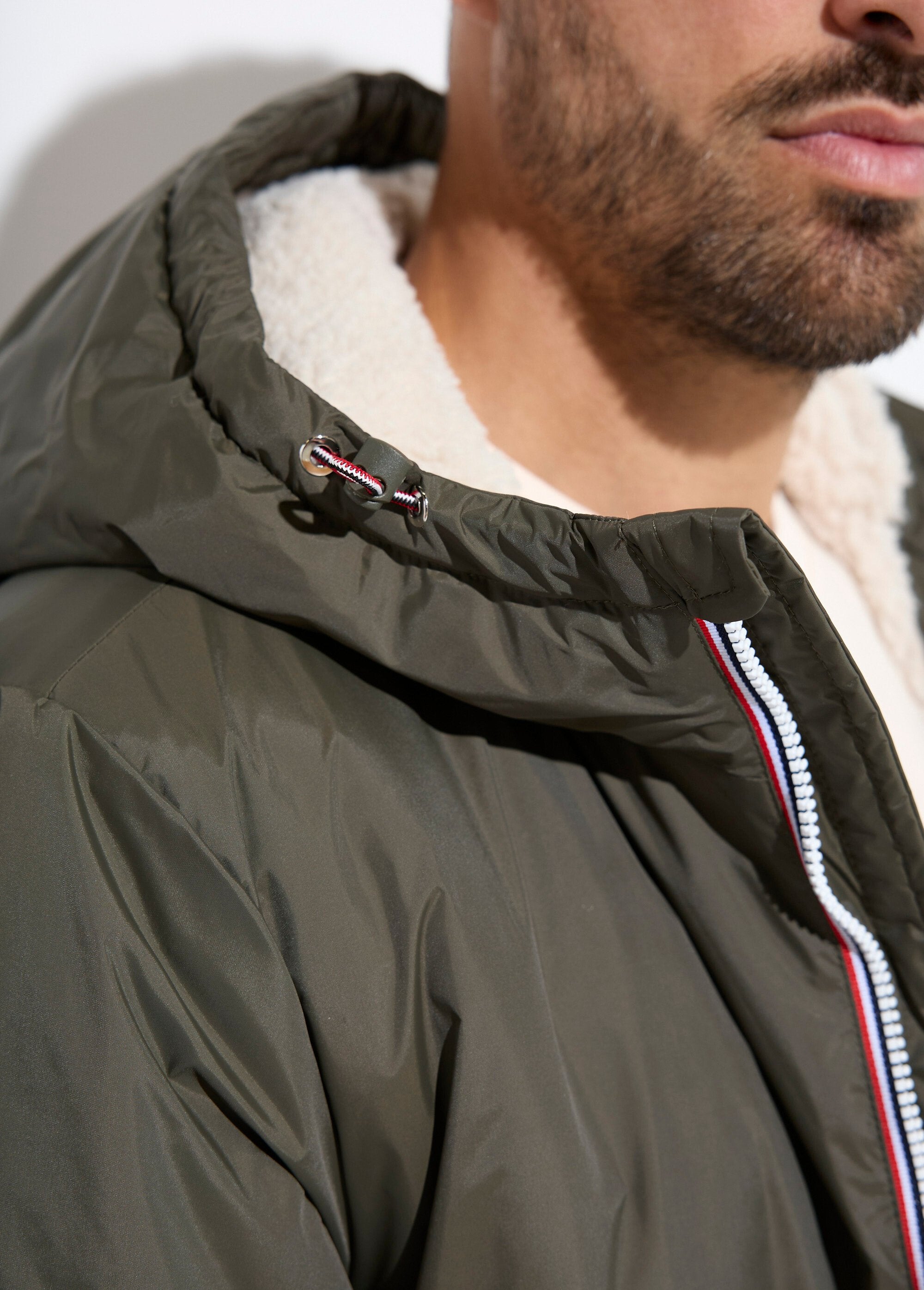 Long,_warm,_water-repellent_parka_Khaki_and_ecru_DE1_slim