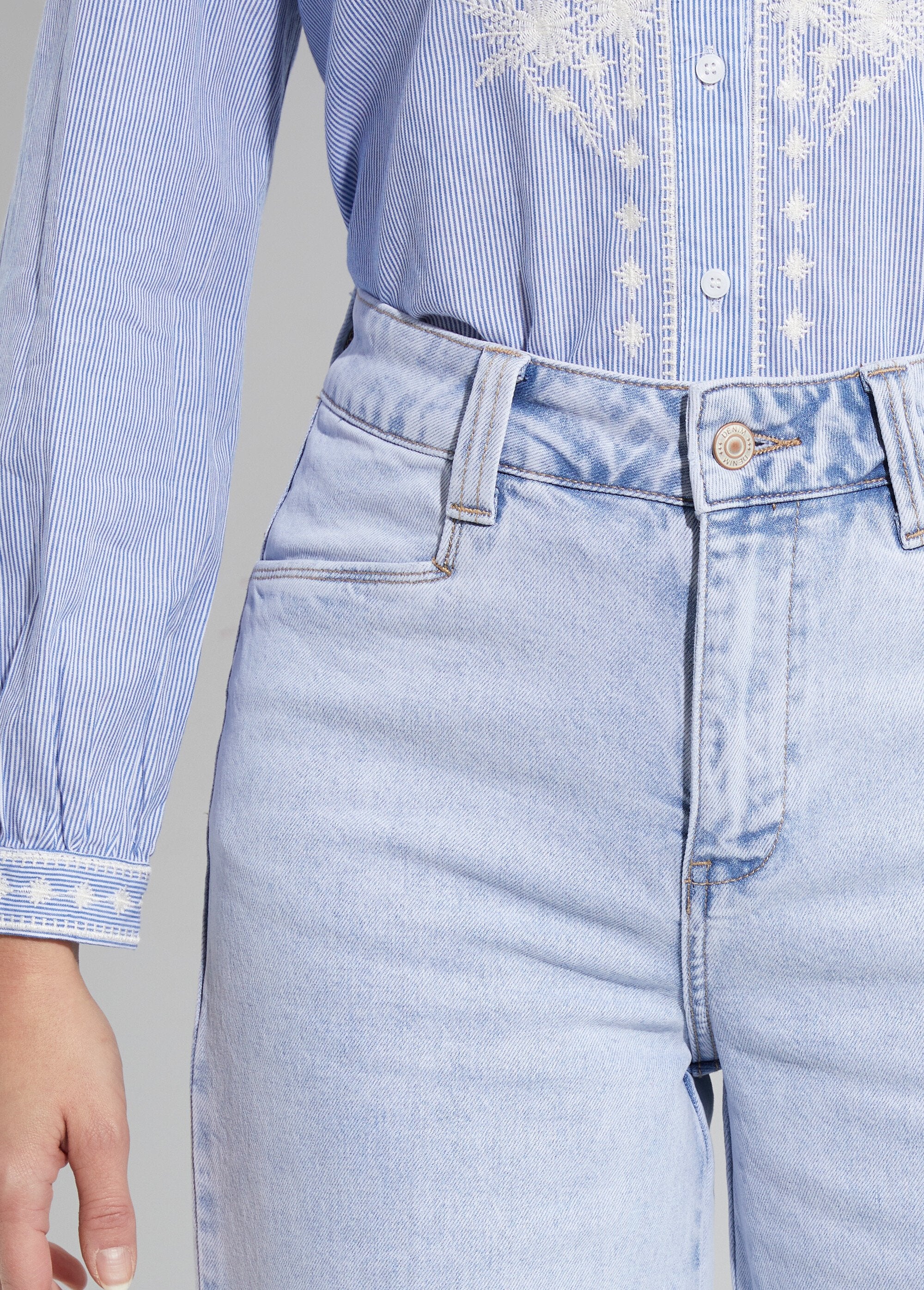 Wide-leg,_5-pocket_jeans,_perfect_for_petite_women_Light_blue_DE1_slim