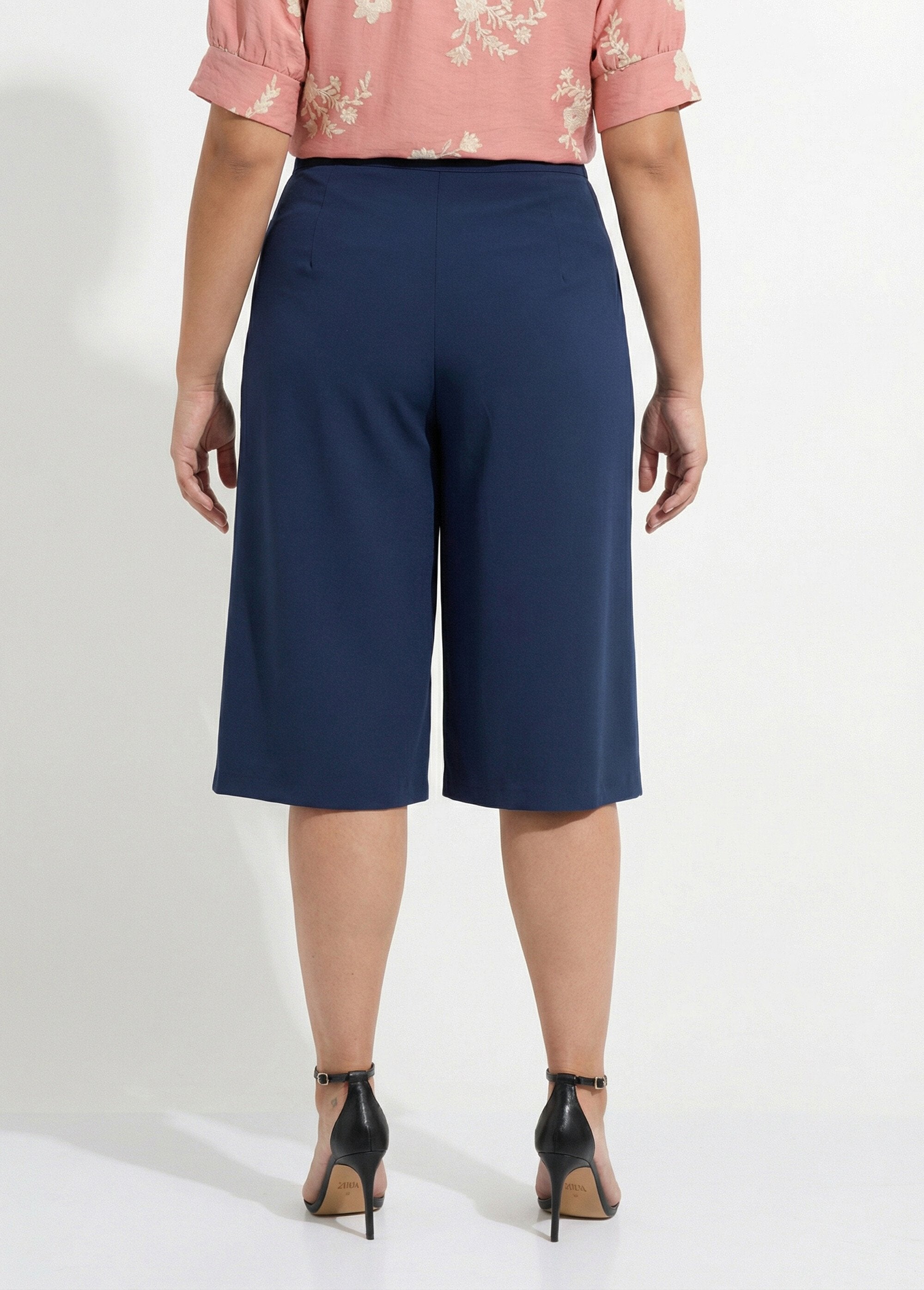 Loose_culottes_with_long_semi-elasticated_waistband_Marine_DO1_curvy