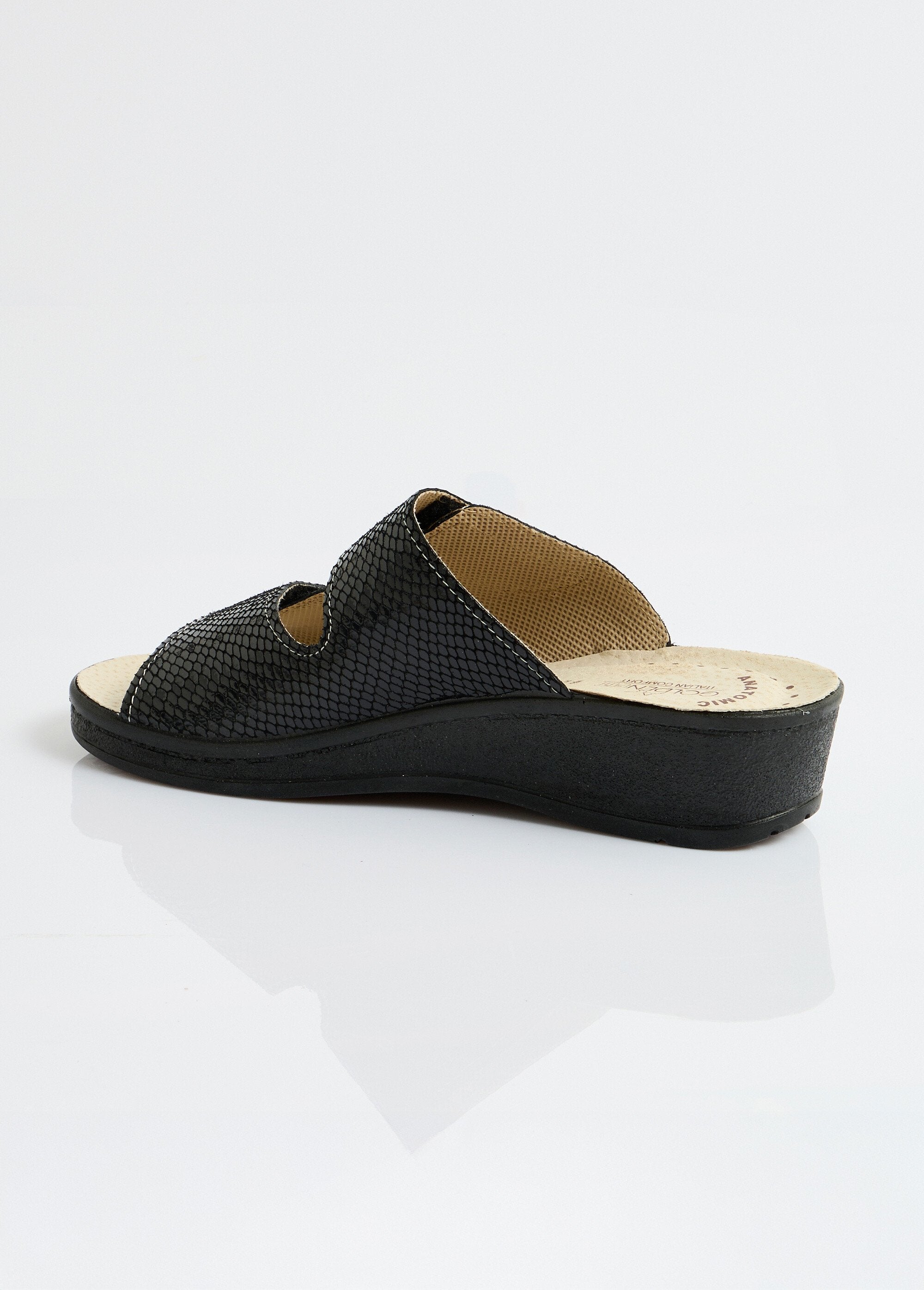 Wide_leather_velcro_mules_Black_DO1_slim
