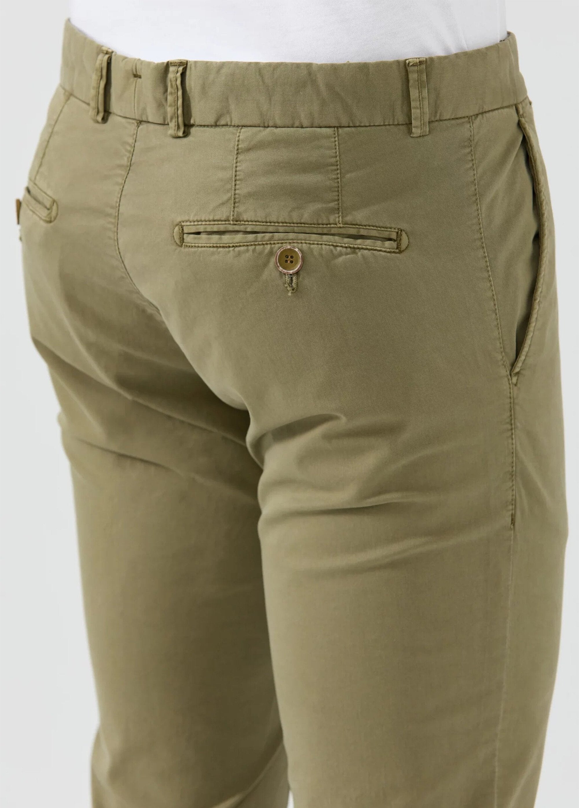 Canvas_chino_pants_with_Italian_pockets_Khaki_DO1_slim