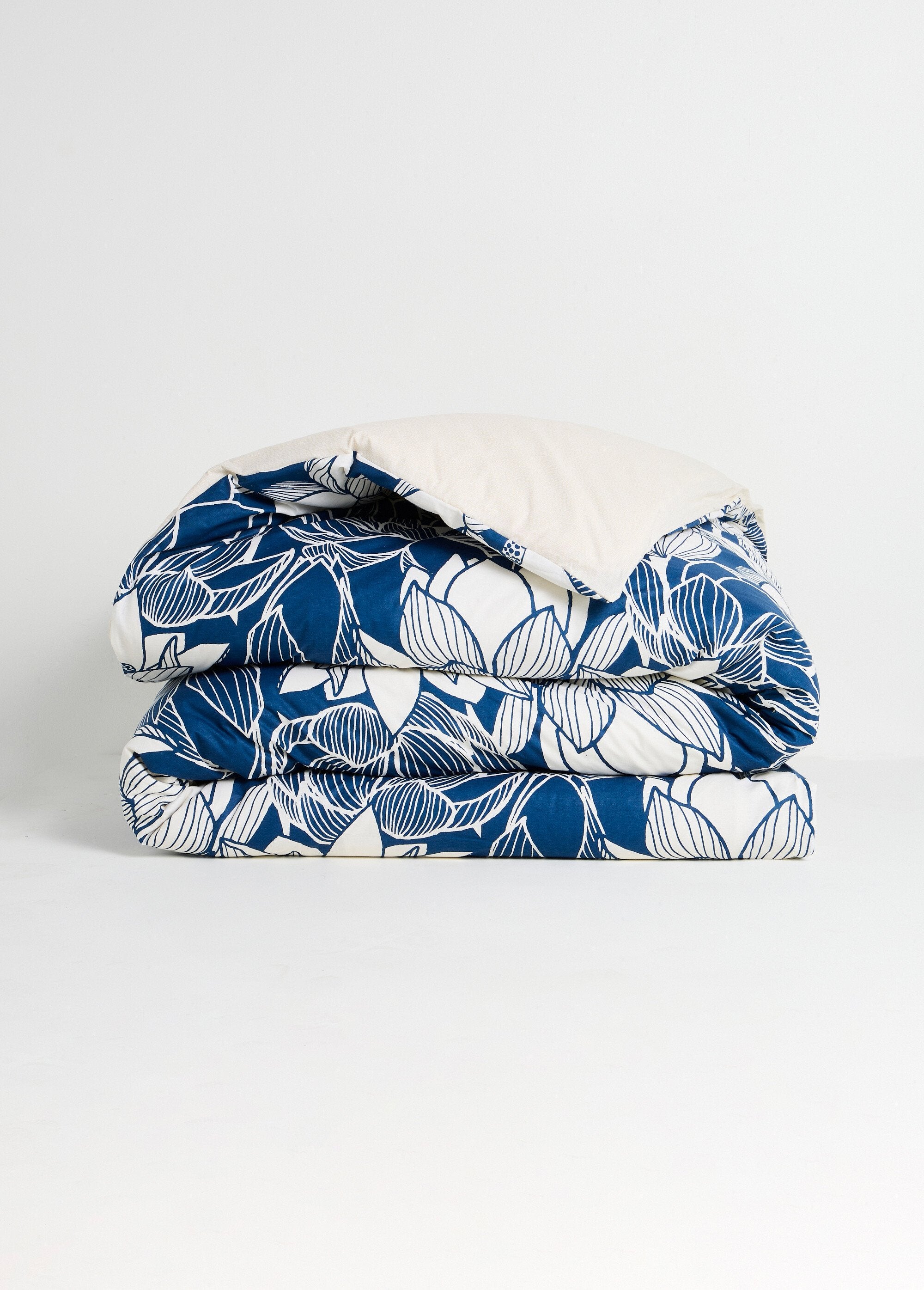 Cotton_duvet_cover_set,_lotus_Blue_DE1_slim