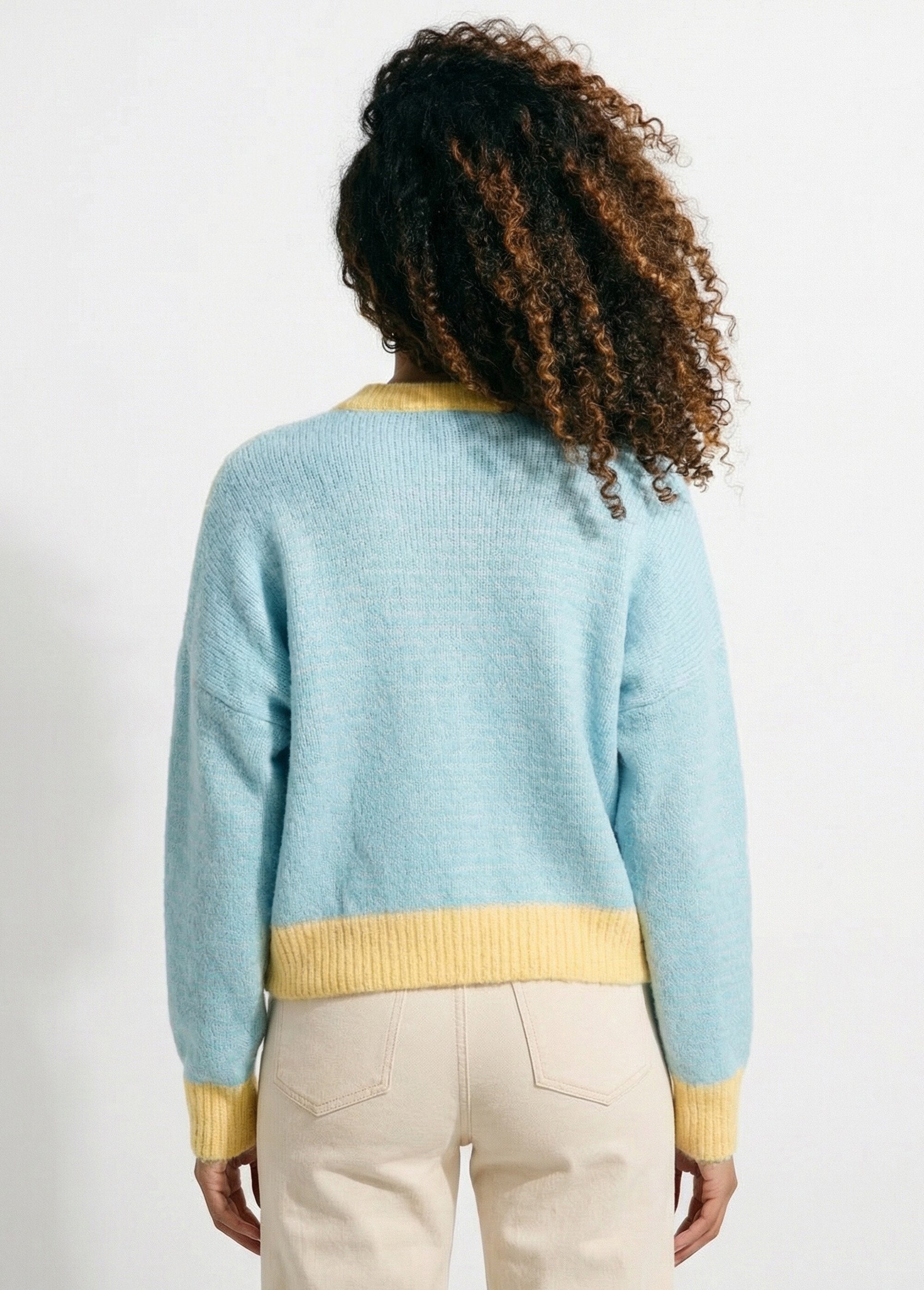 Fluffy_pastel_striped_loose_fit_sweater_Green_and_yellow_DO1_slim