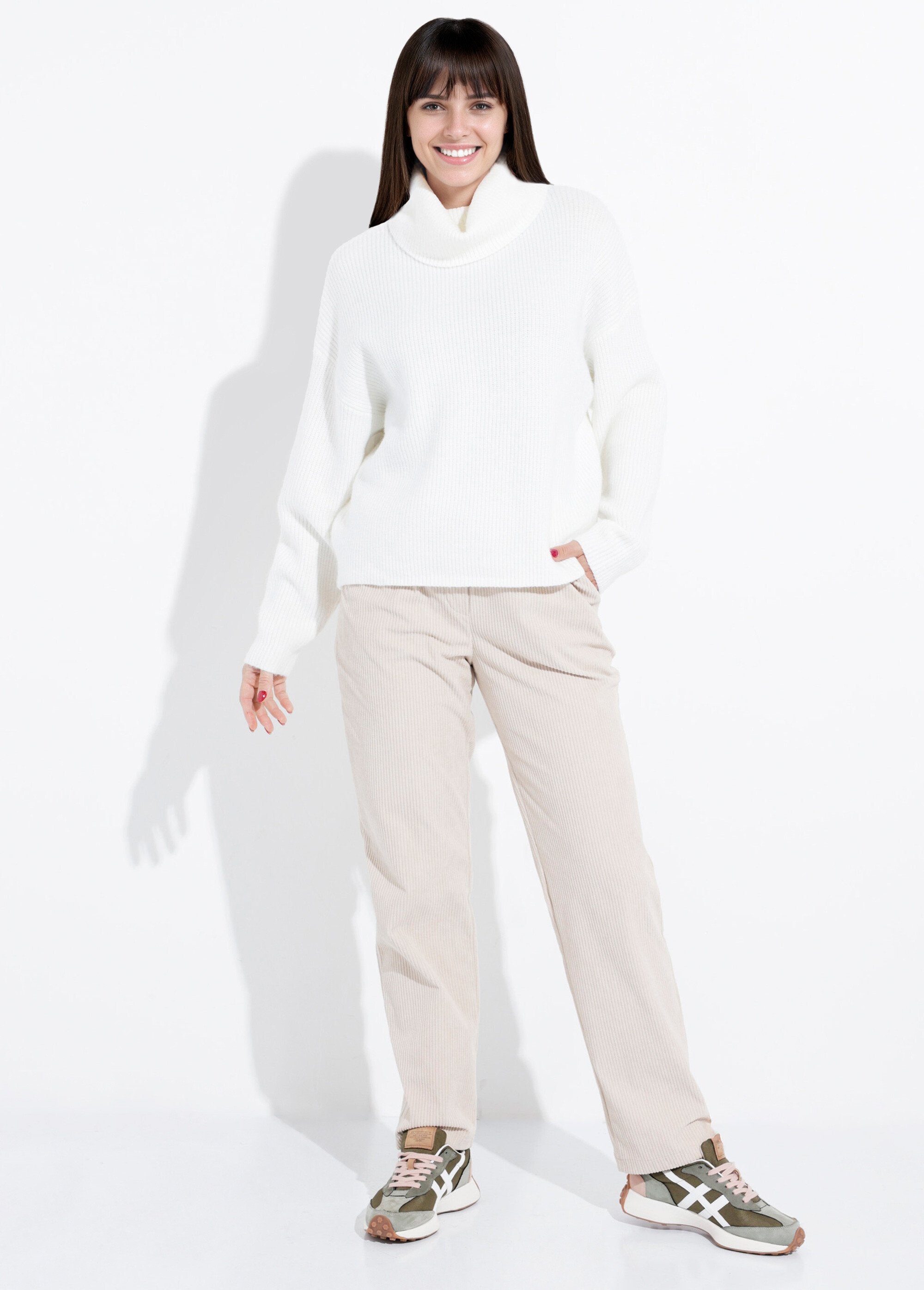 Knitted_sweater_with_soft_turtleneck_White_SF1_slim