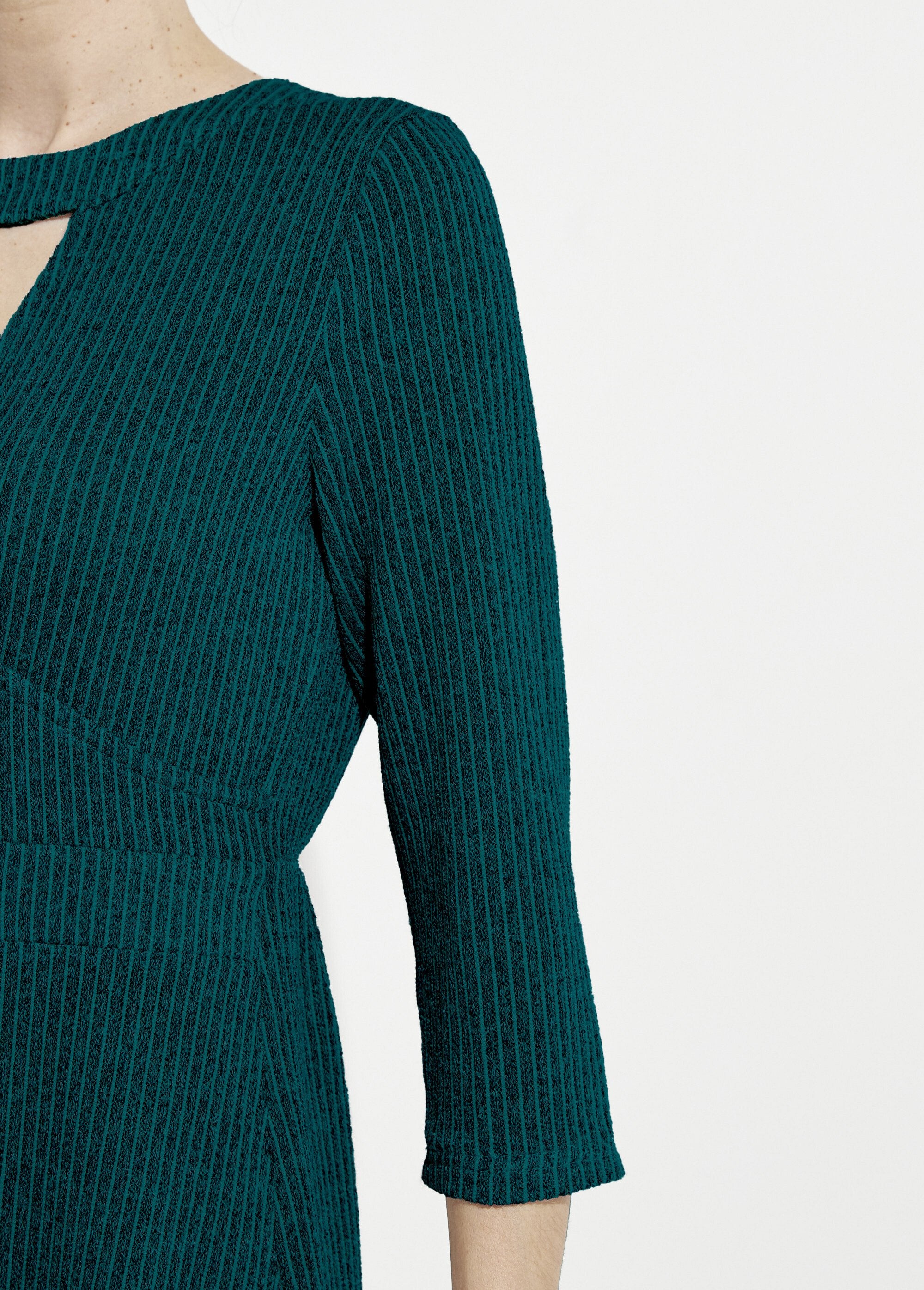 Short_rib-knit_wrap_dress_Green_DE2_slim
