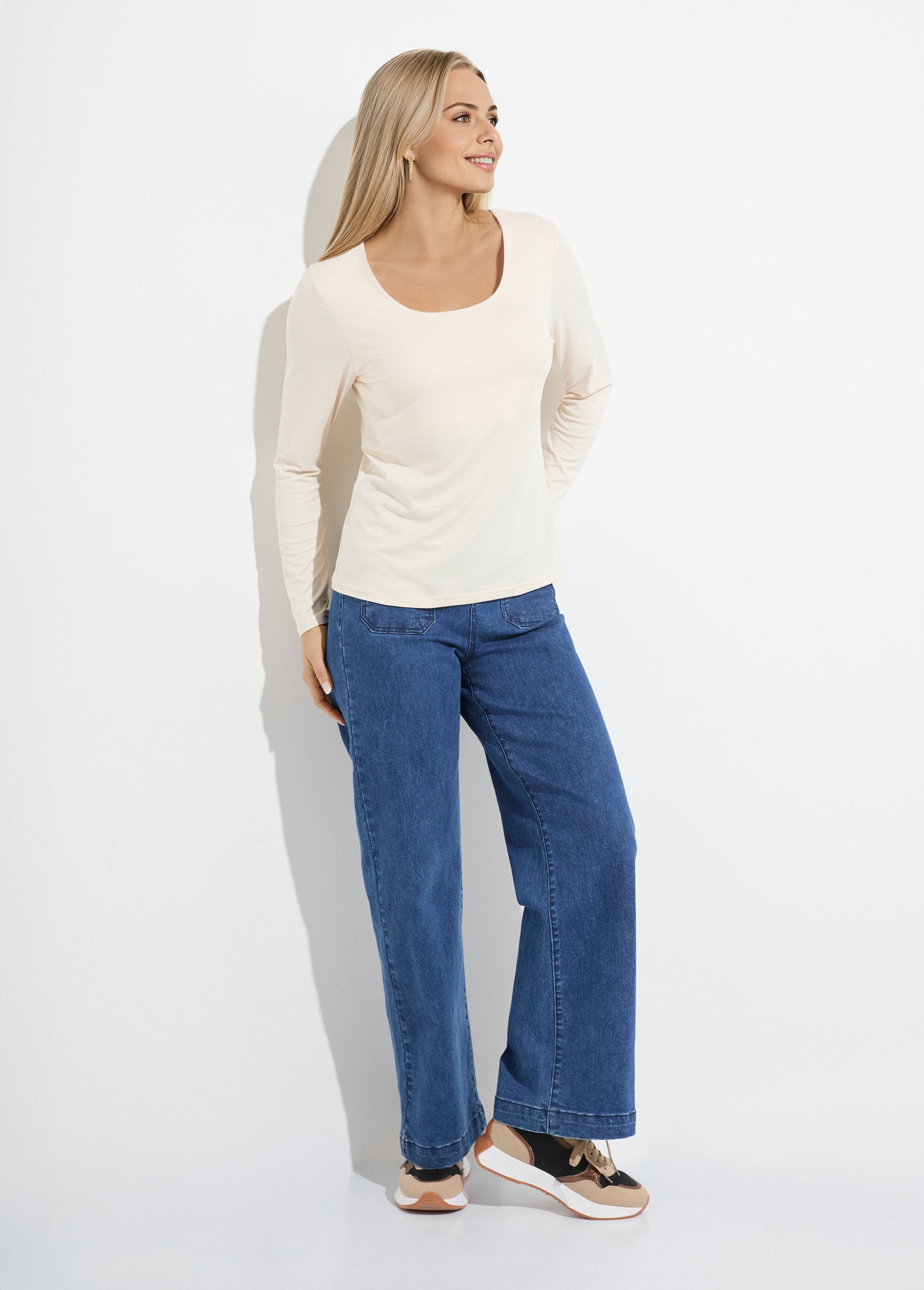 Long-sleeved_dancer_collar_T-shirt_Ecru_SF1_slim