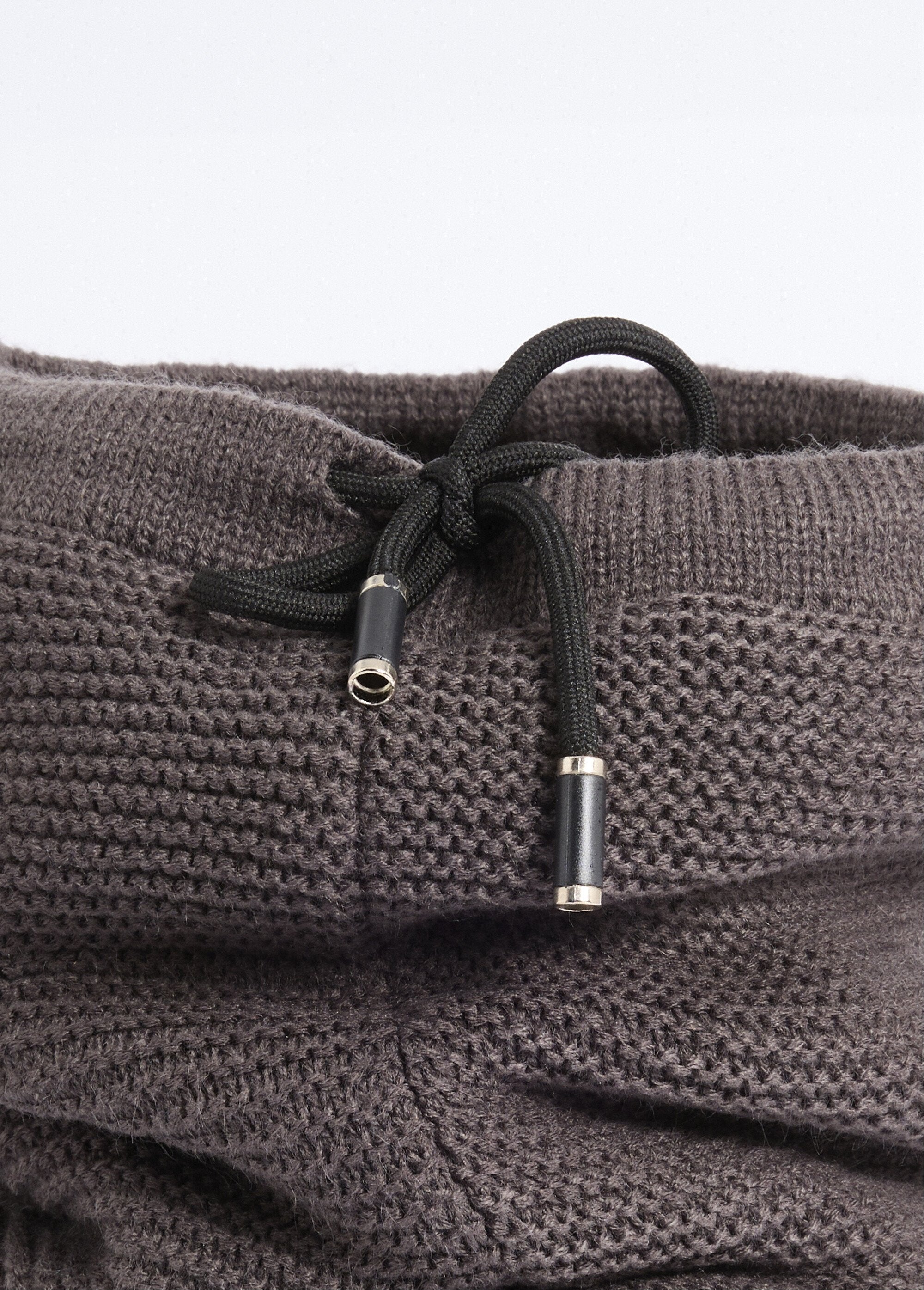 Knit_and_sherpa_neck_warmer,_rice_stitch_Gray_DE1_slim