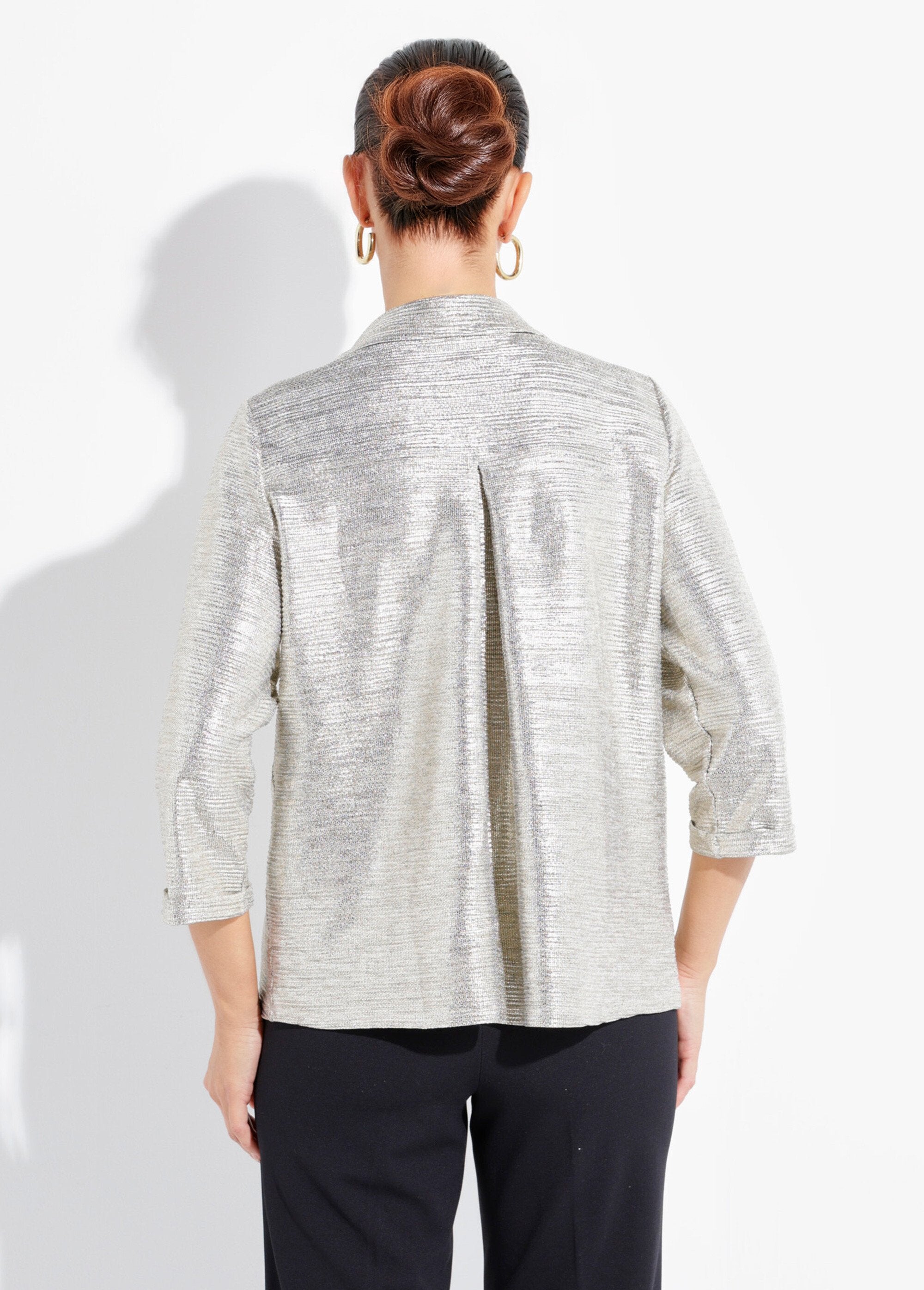 Shiny_tunic_with_a_V-neck_Golden_DO1_slim