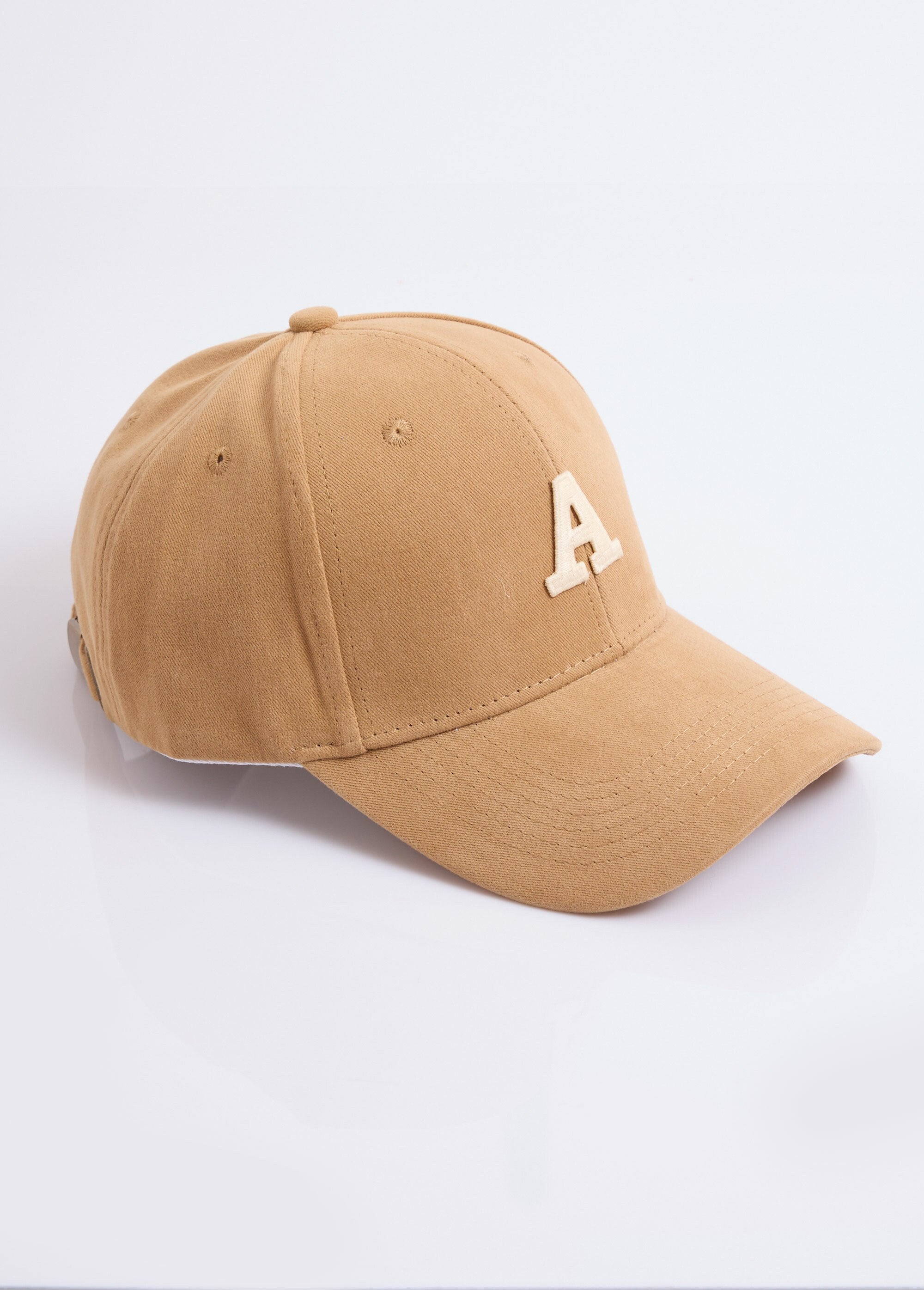 Plain_twill_cap_with_embroidered_lettering_camel_FA1_slim