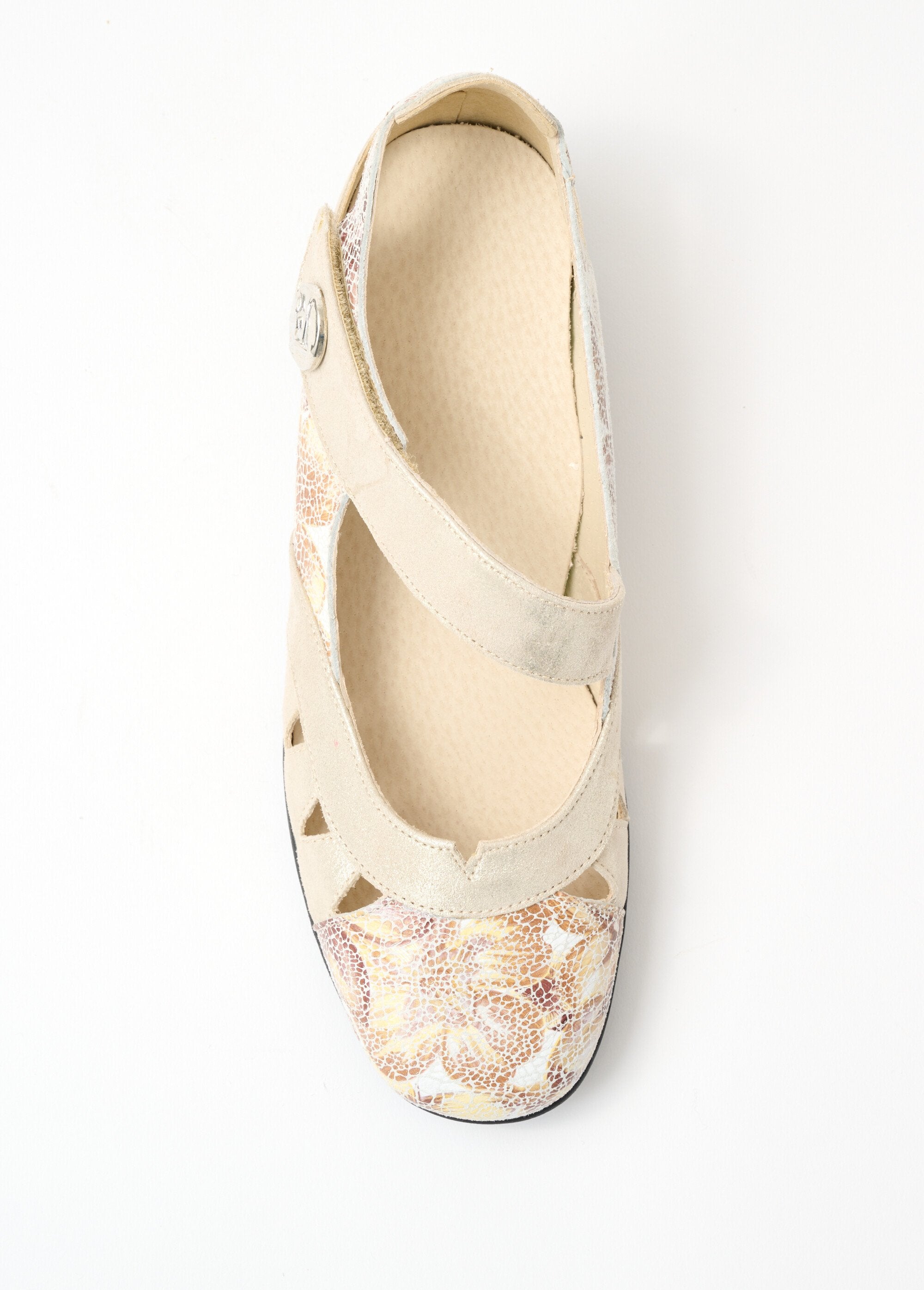 Wide_leather_ballerinas_with_Velcro_straps_Beige_OV1_slim