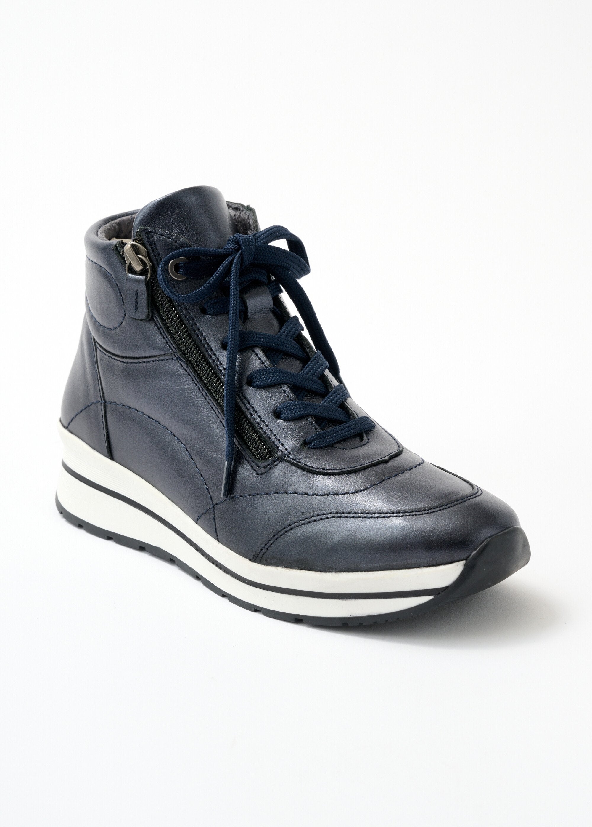 Comfortable_leather_high-top_sneakers_Navy_irises_FA1_slim