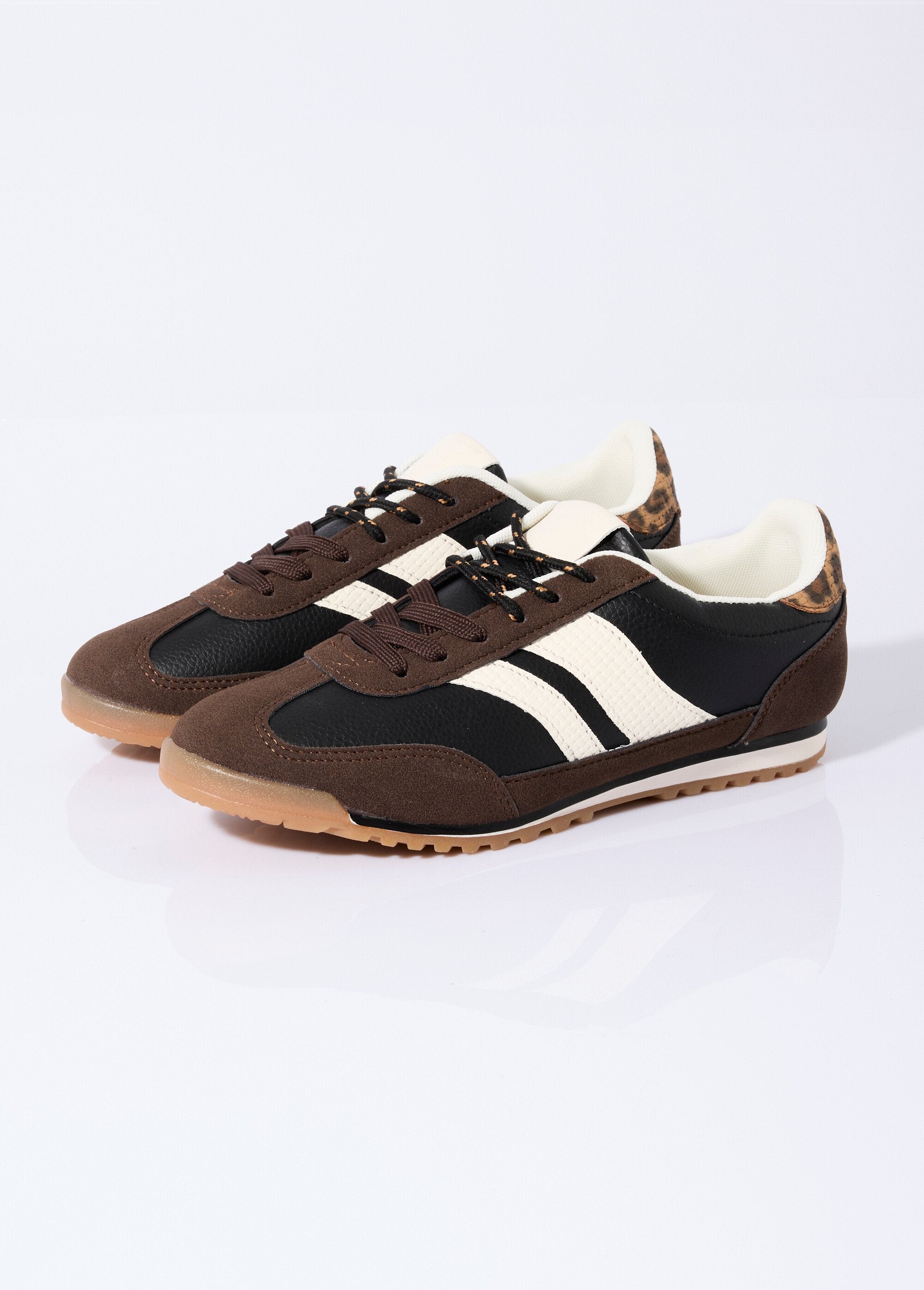 Multi-material_sneakers_+_2_pairs_of_laces_Black_DE1_slim