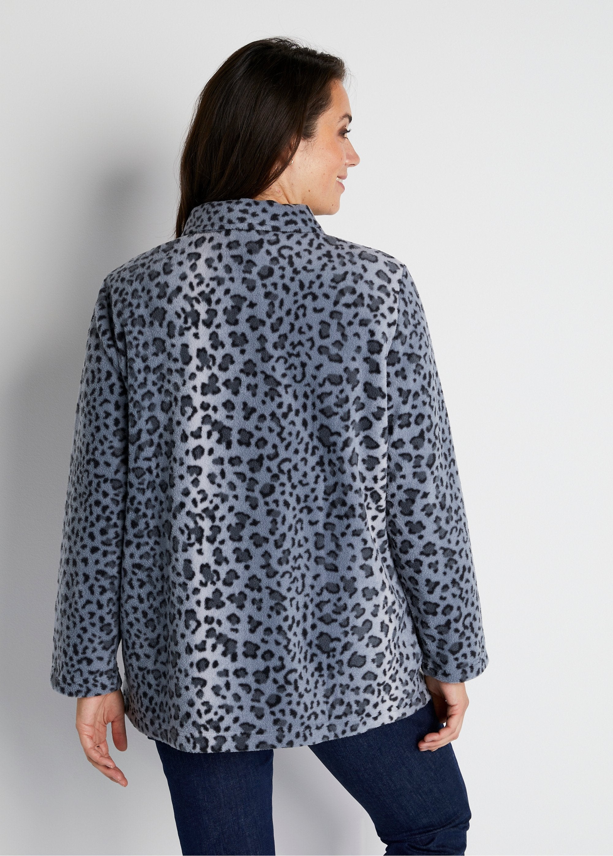 Zipped_printed_fleece_knit_jacket_Silver_and_black_DO1_curvy