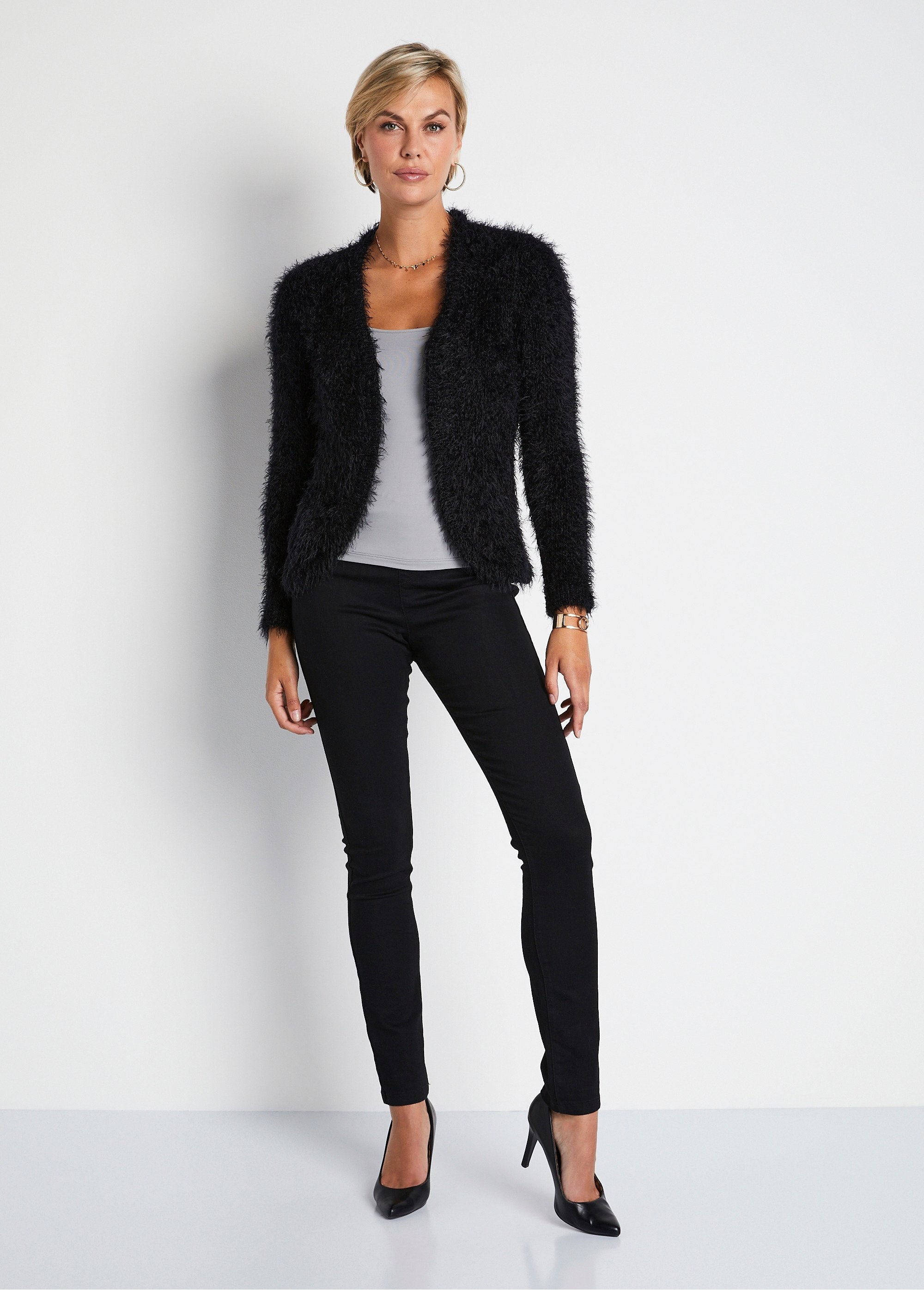 Short_hairy_effect_knit_bolero_cardigan_Black_SF1_slim