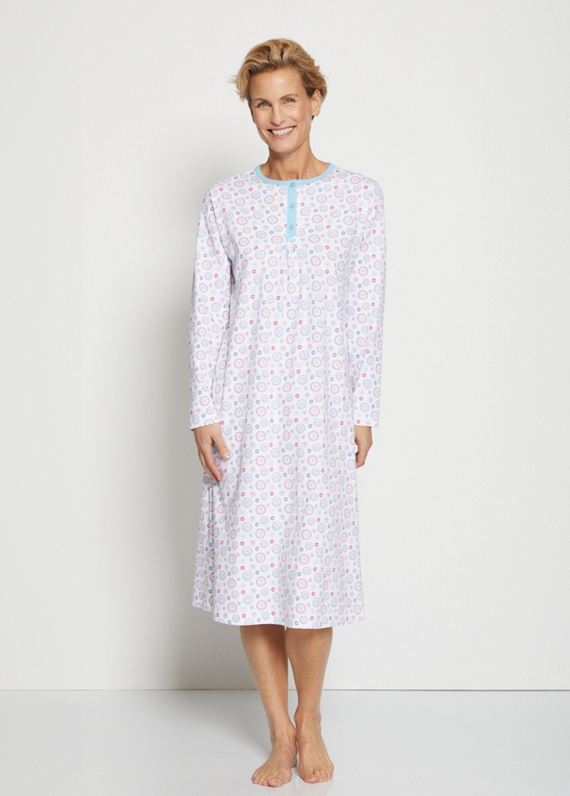 Mid-length_nightgown_with_long_sleeves_Printed_FA1_slim