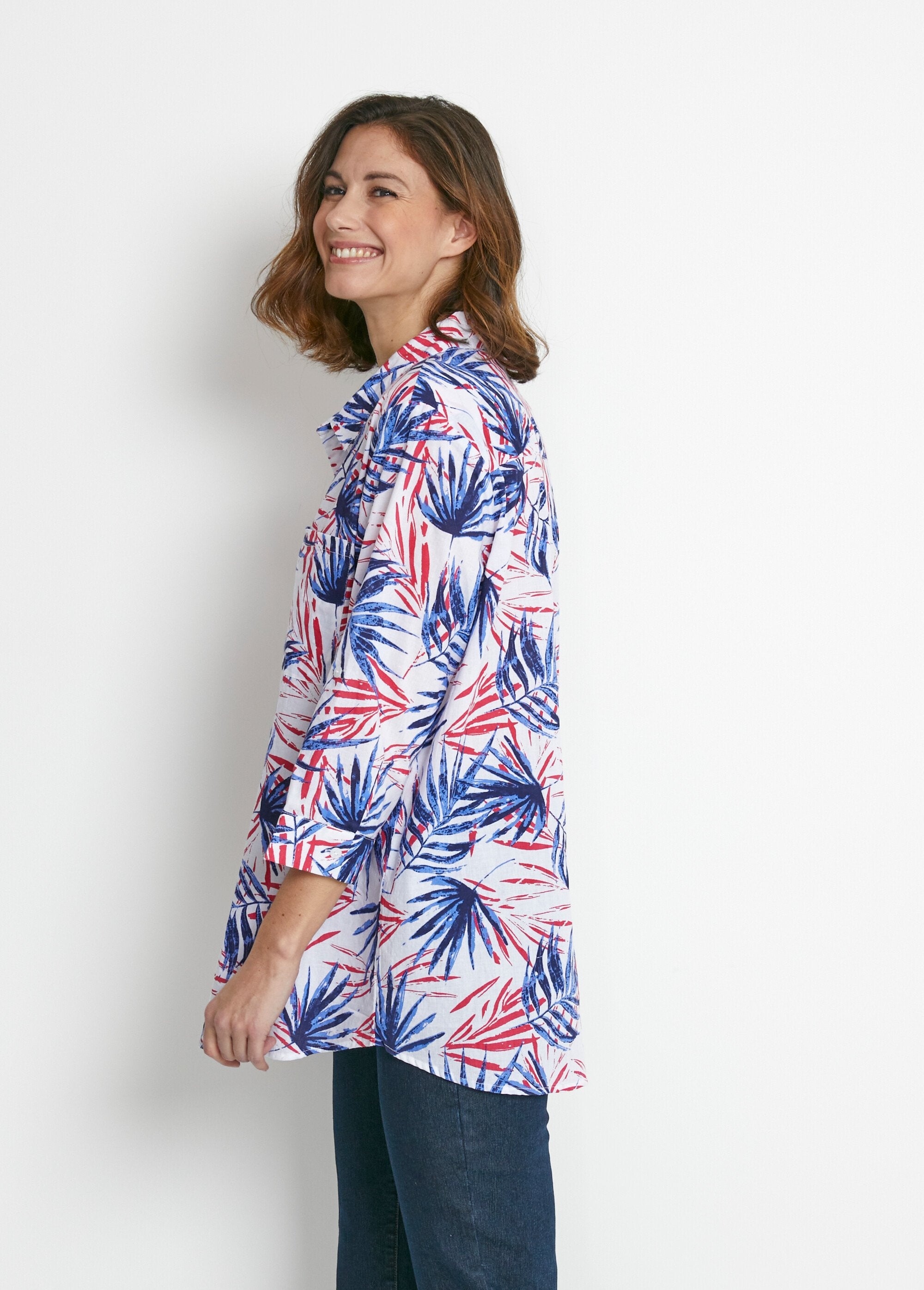 Long_printed_cotton_buttoned_blouse_Blue_print_DR1_slim