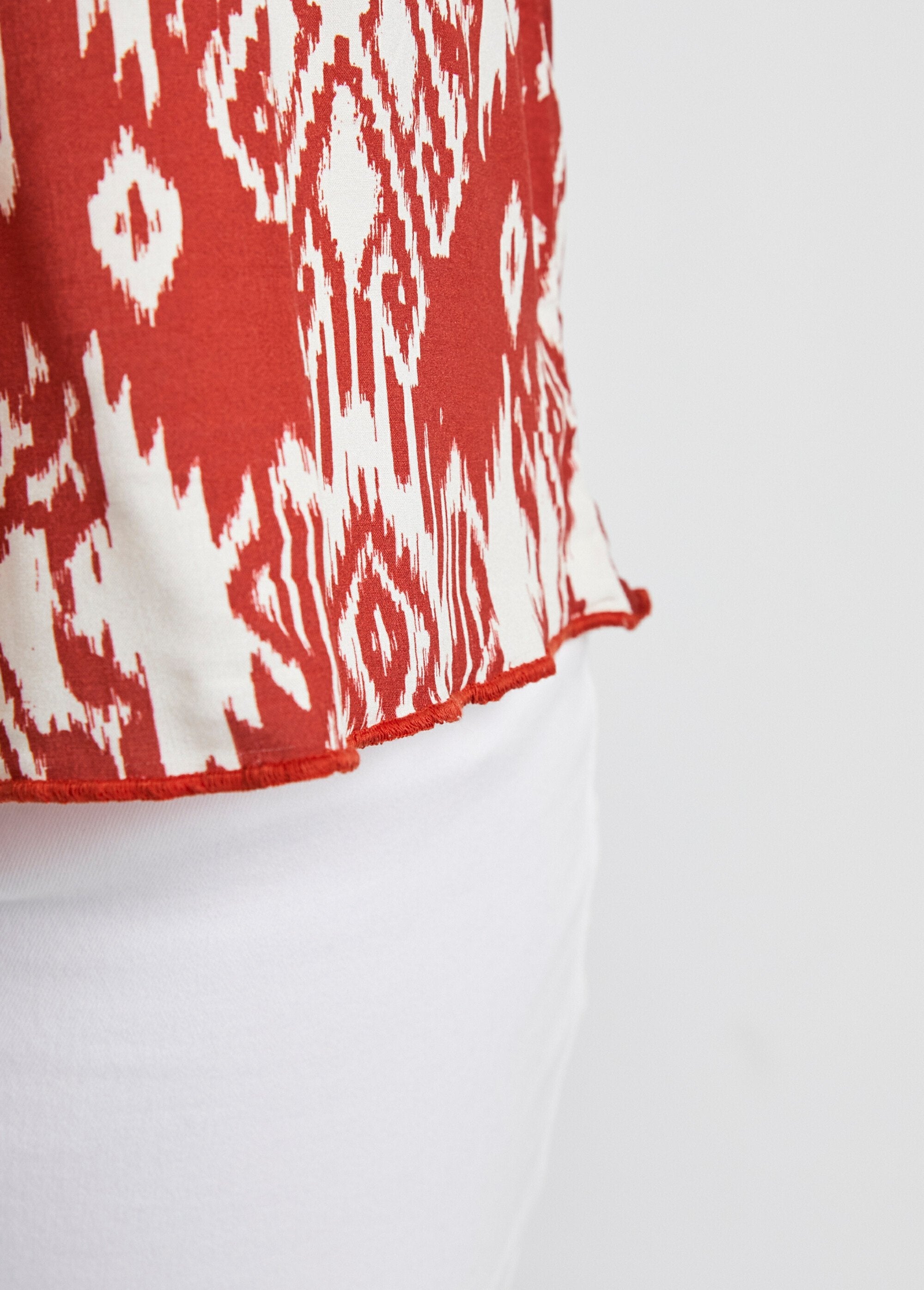 Short_sleeve_printed_blouse_Terracotta_print_DE3_slim