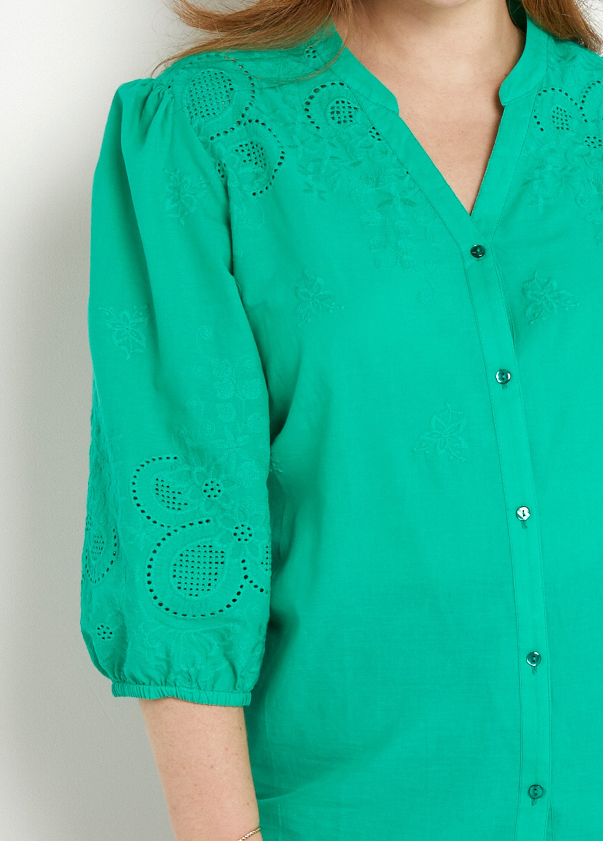 Long_embroidered_cotton_blouse_with_3/4_sleeves_Green_DE1_curvy