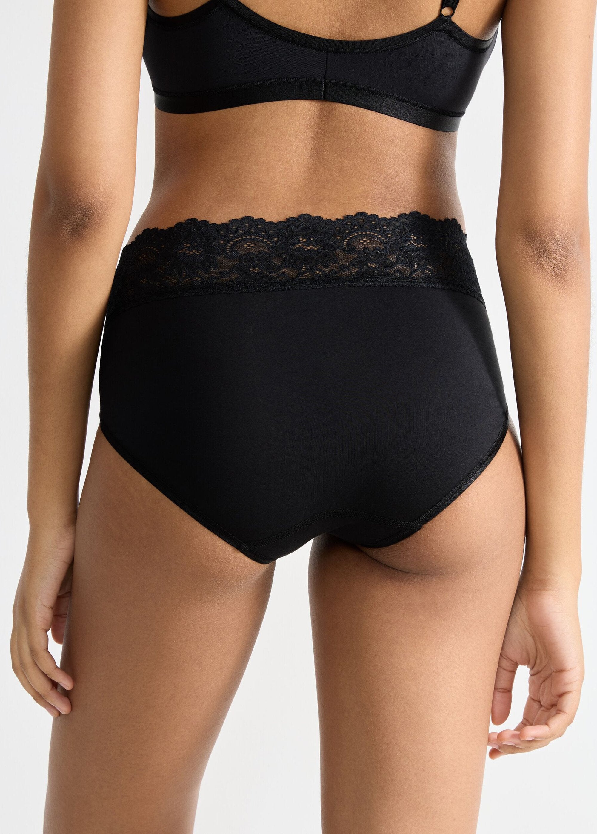 Sloggi®_-_High_midi_briefs_with_lace_Black_DO1_slim