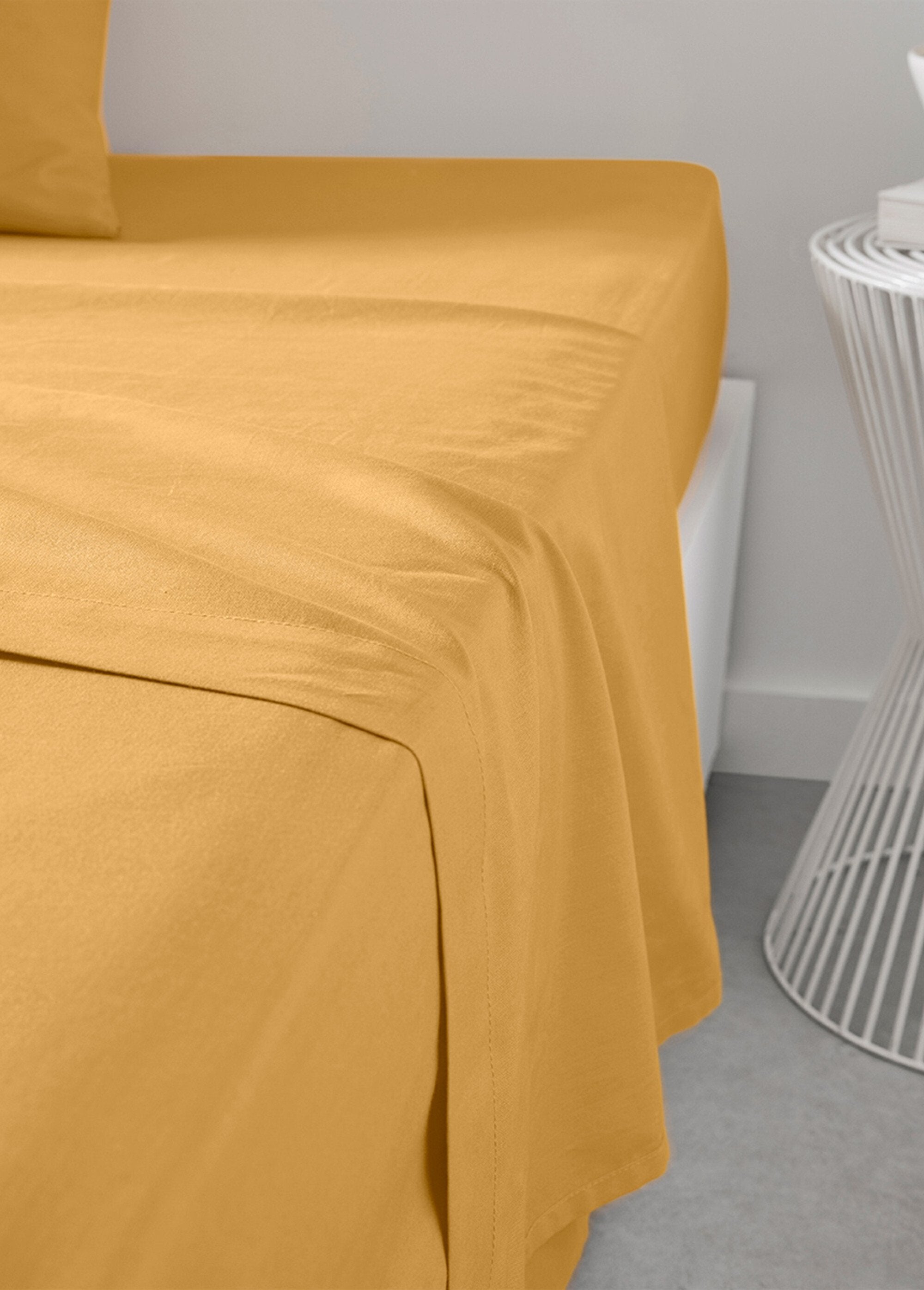 Plain_cotton_flat_sheet_Ocher_DE1_slim