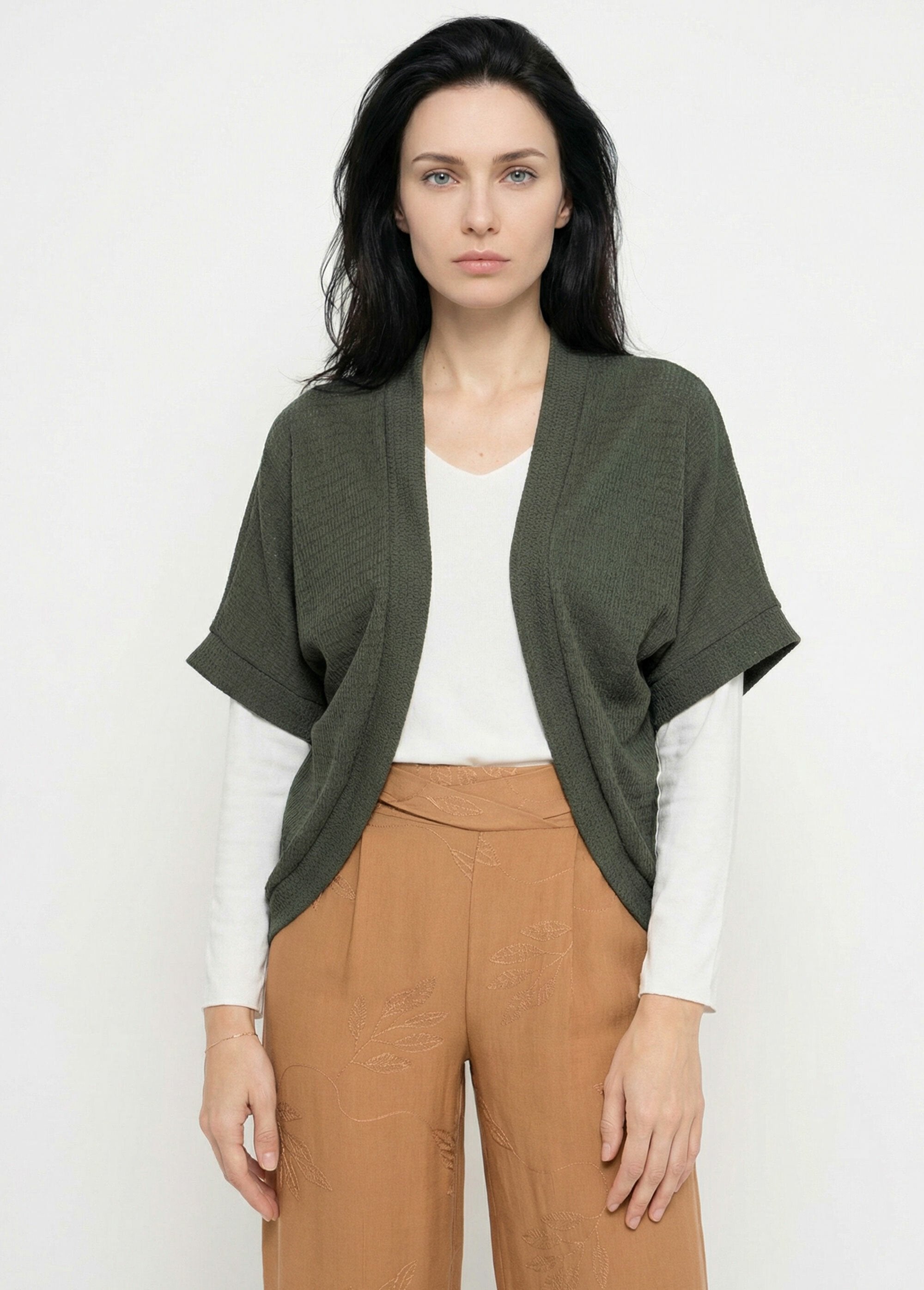 Waffle_knit_bolero_vest_Khaki_FA1_slim