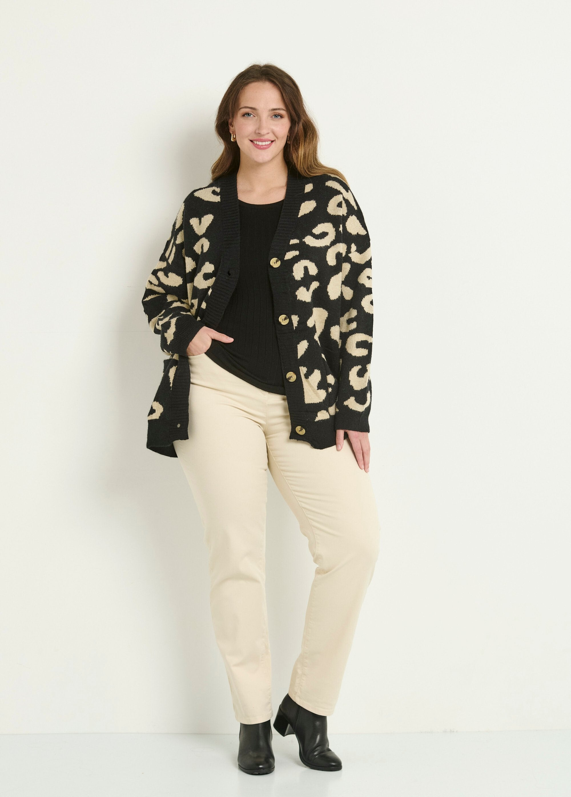 Gilet_chaud_imprimé_maille_épaisse_Noir_et_beige_SF1_curvy