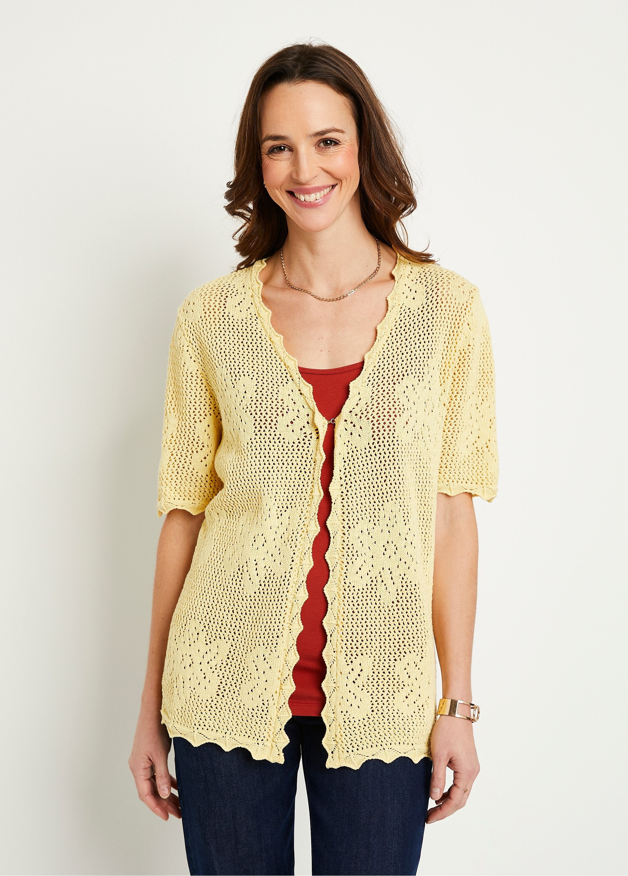 Short_short-sleeved_openwork_cardigan_Vanilla_FA1_slim