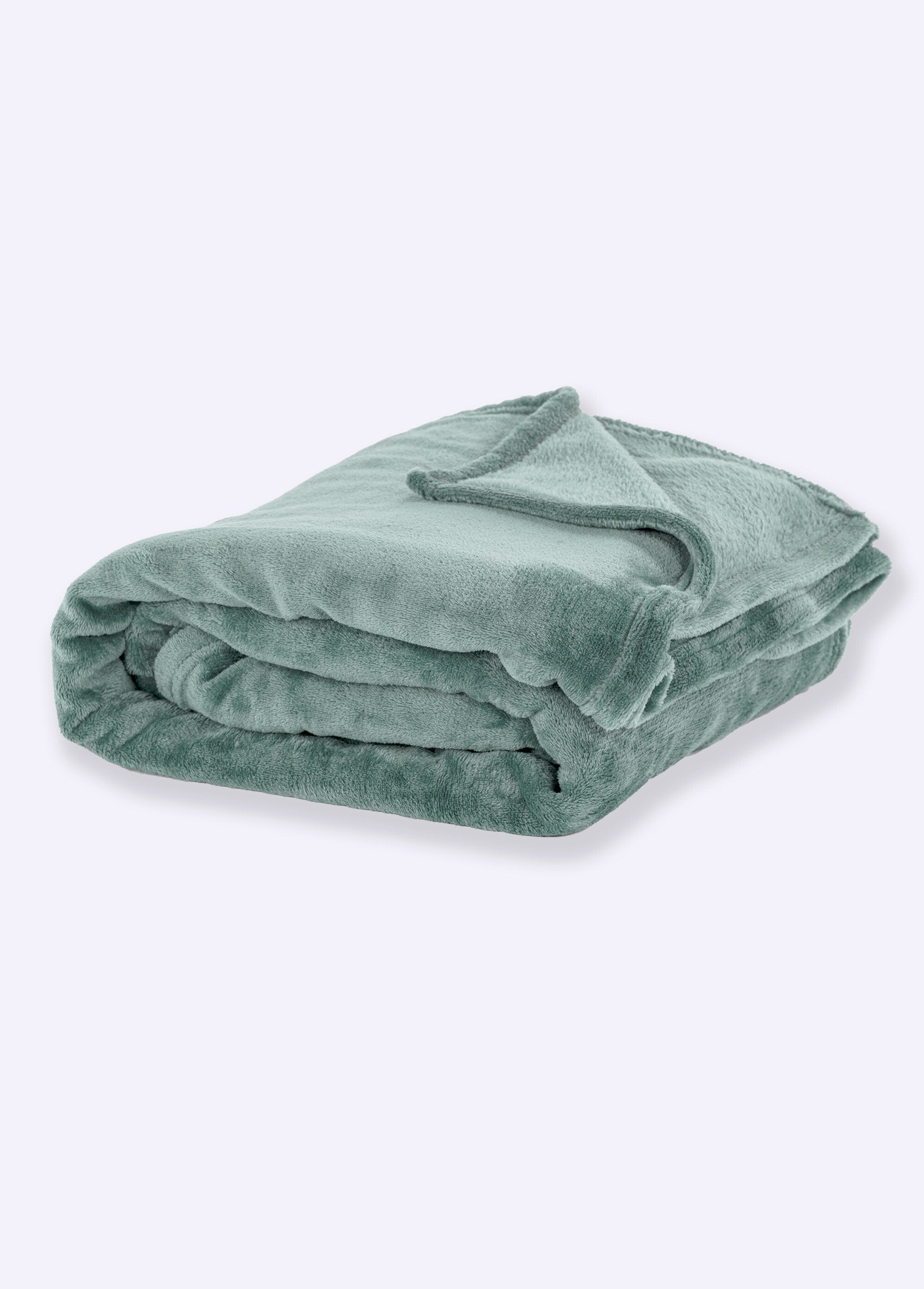 Large_plain_smooth_fleece_blanket,_2m_x_1.5m_Sage_green__FA1_slim