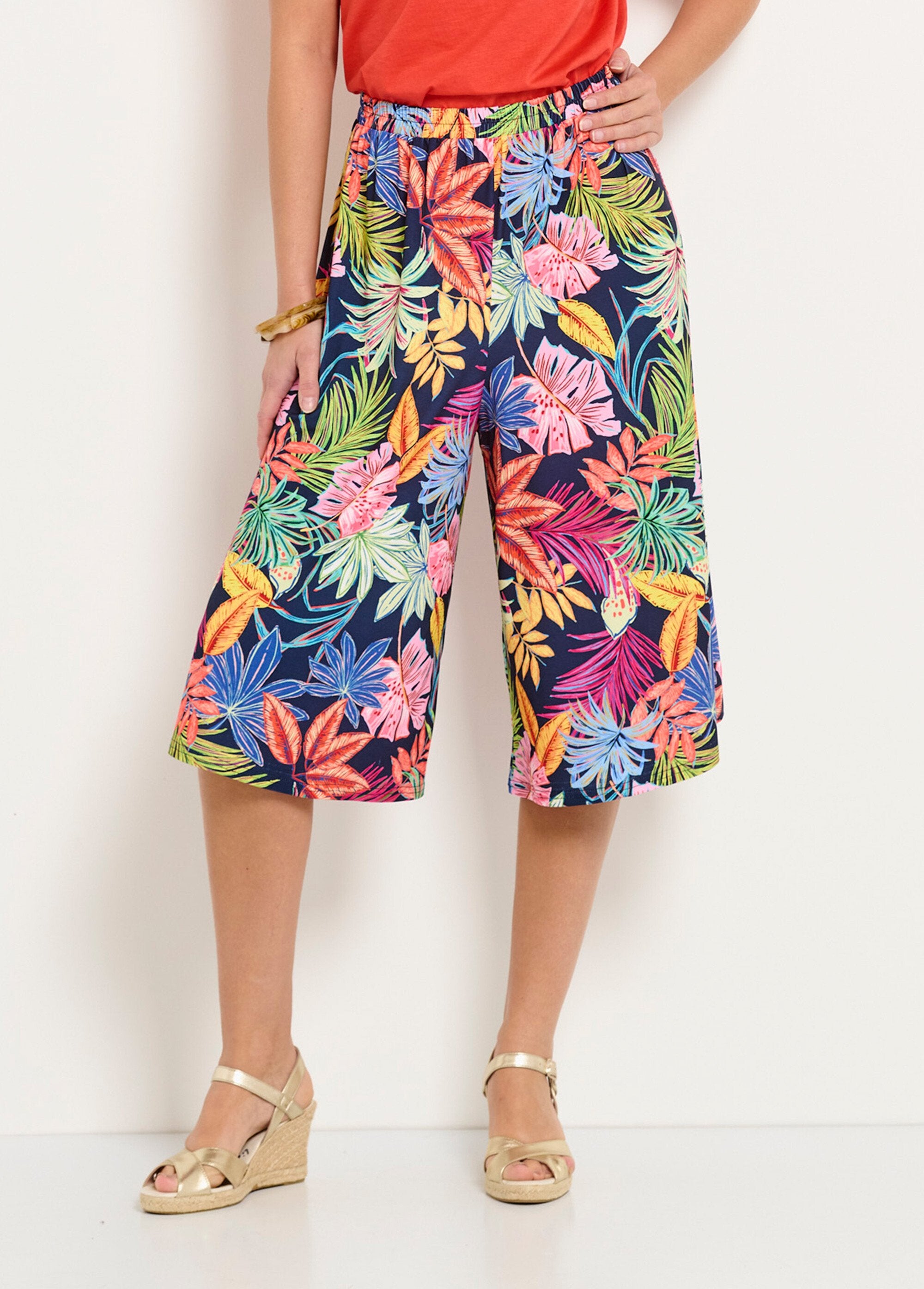 Jupe-culotte_taille_élastiquée_imprimé_feuilles_Marine_et_rose_FA1_slim