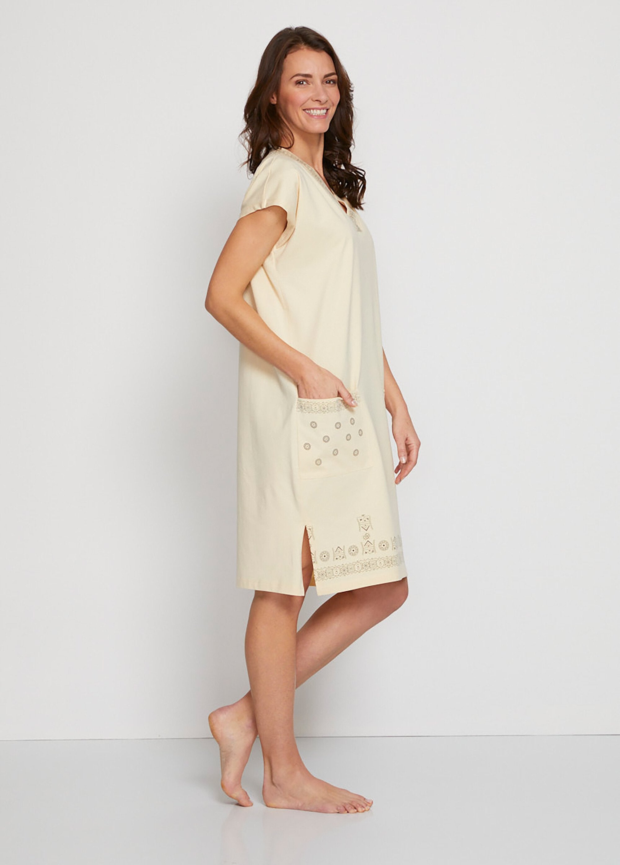 Short_loose_beach_dress_Sand_DR1_slim