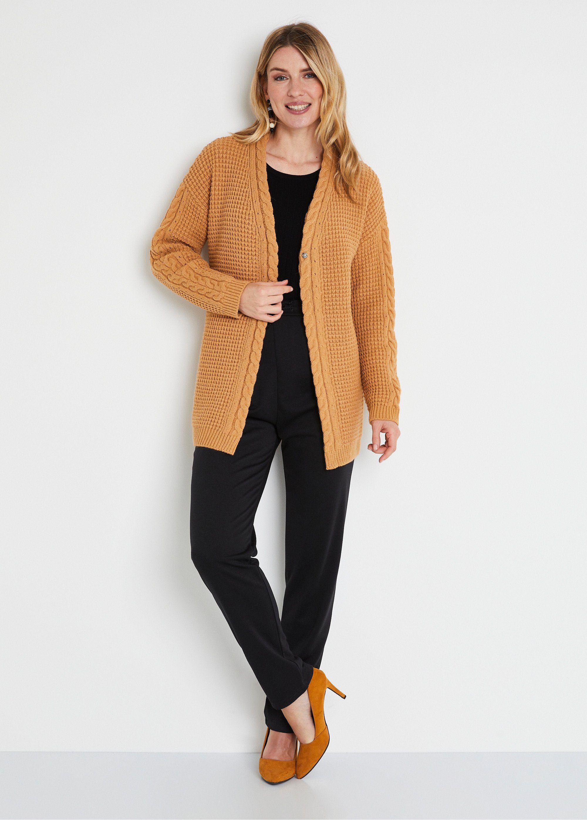 Long_warm_beaded_V-neck_cardigan_with_snap_closure_Honey_SF1_slim