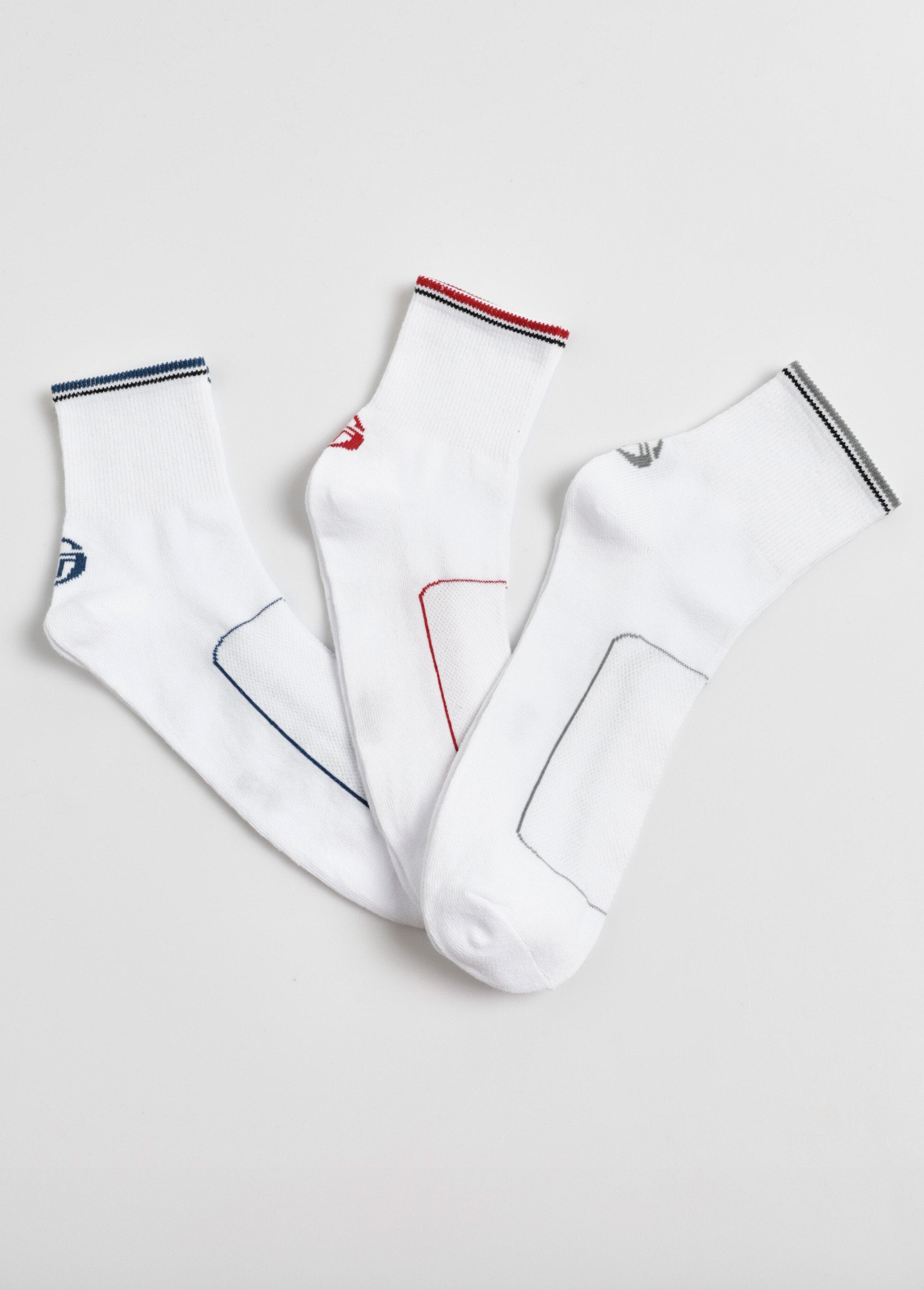 Pack_of_3_assorted_fancy_socks_Assorted_white_FA1_slim