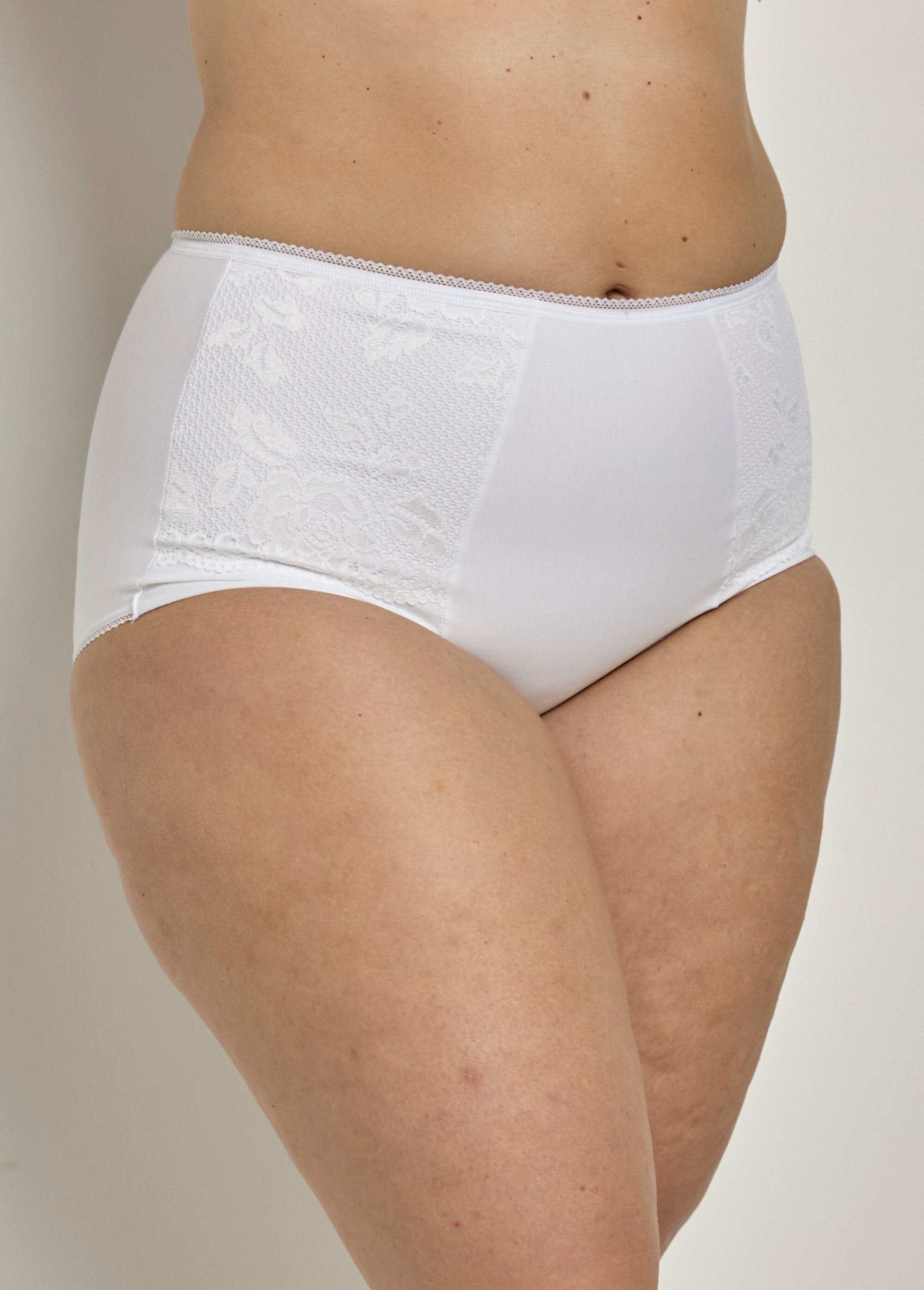 Miss_Mary®_-_High-waisted_lace_panty_girdle_White_FA1_curvy