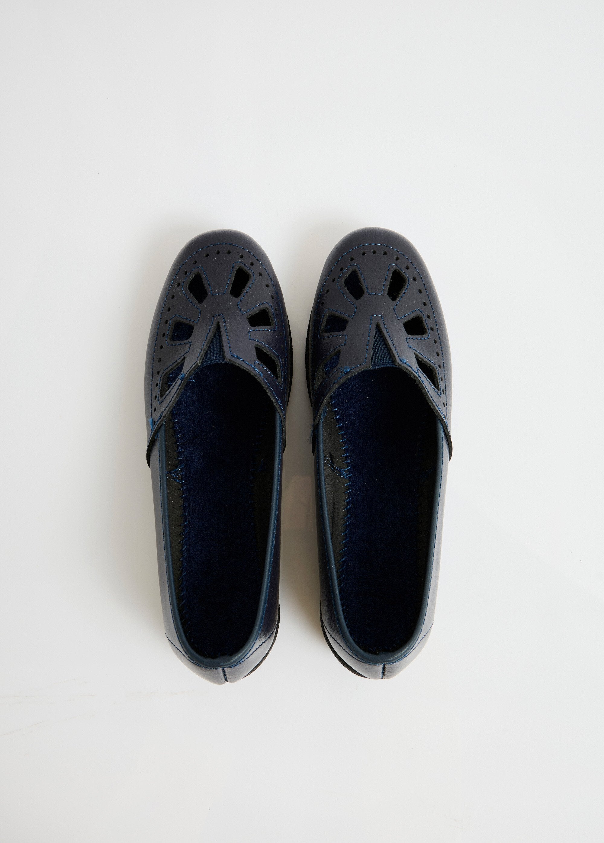 Elasticated_comfort_width_leather_moccasins_Marine_OV1_slim