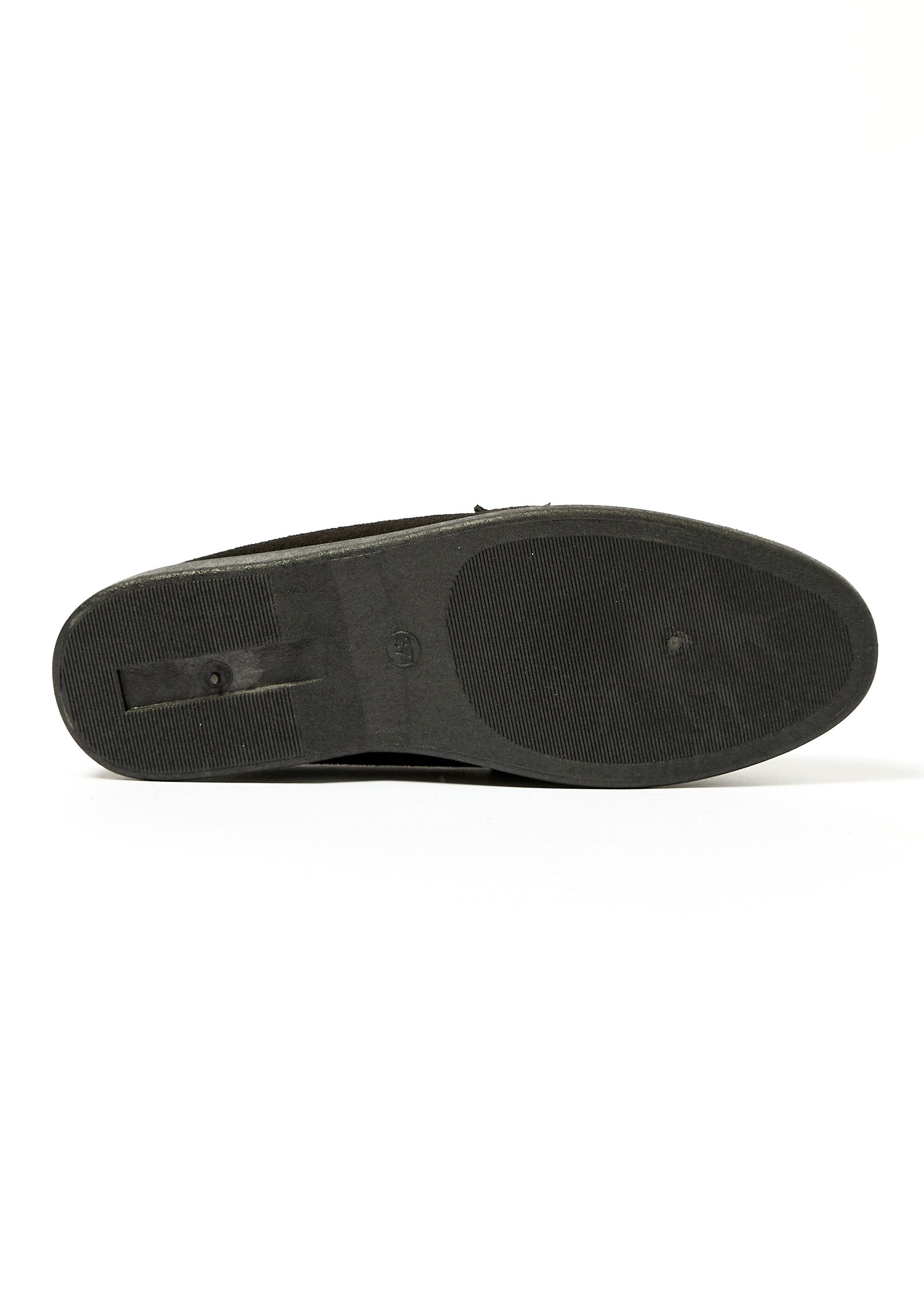 Suede-look_loafer-style_moccasins_Black_UN1_slim