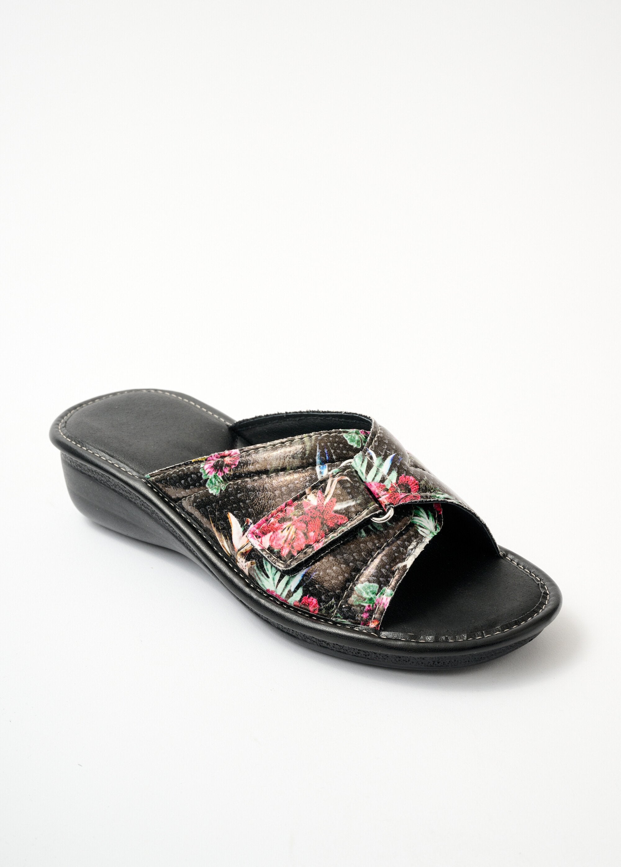 Comfort_width_printed_patent_mules_Black_print_FA1_slim