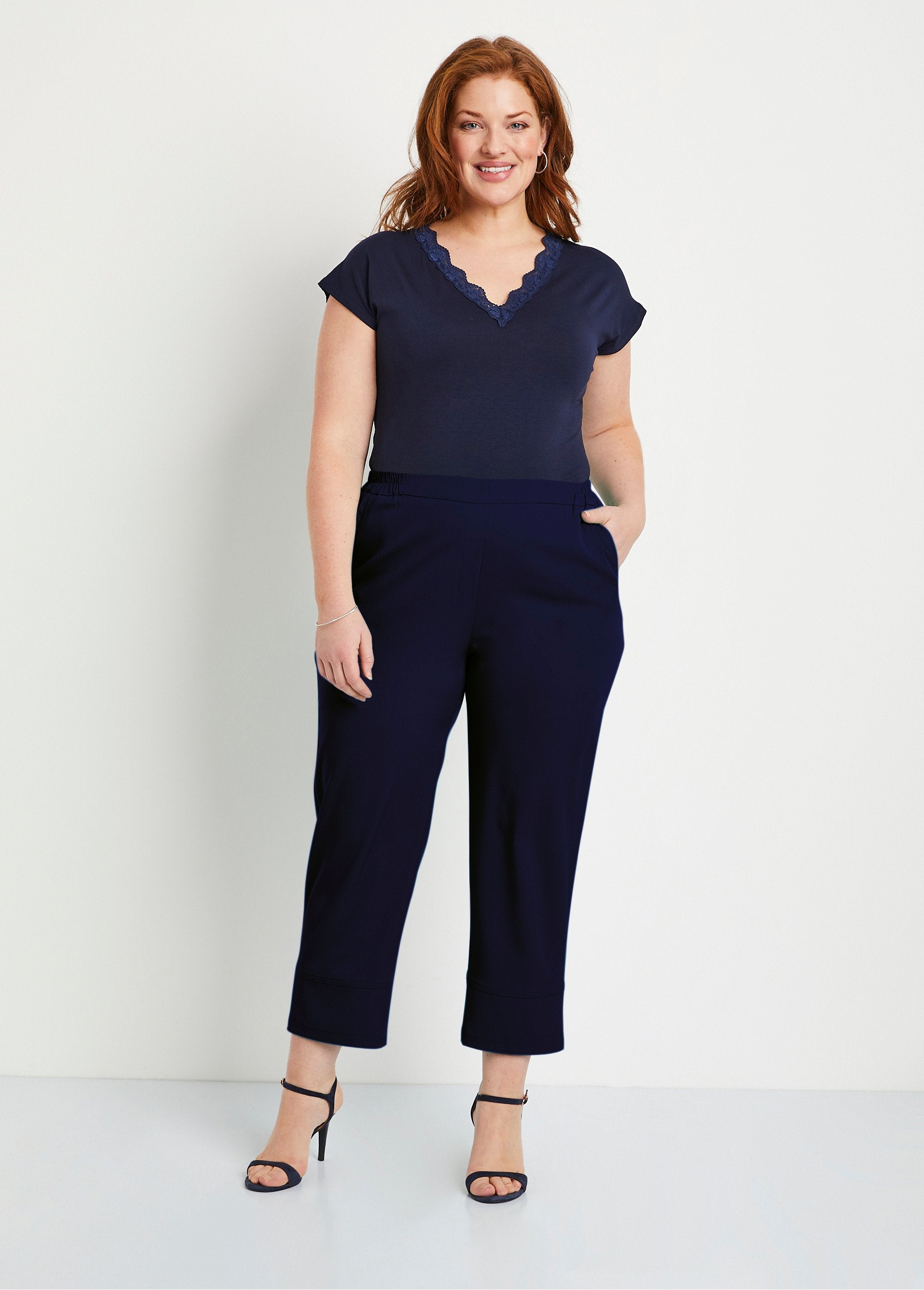 Straight_cropped_pants_with_semi-elasticated_waist_Marine_SF1_curvy