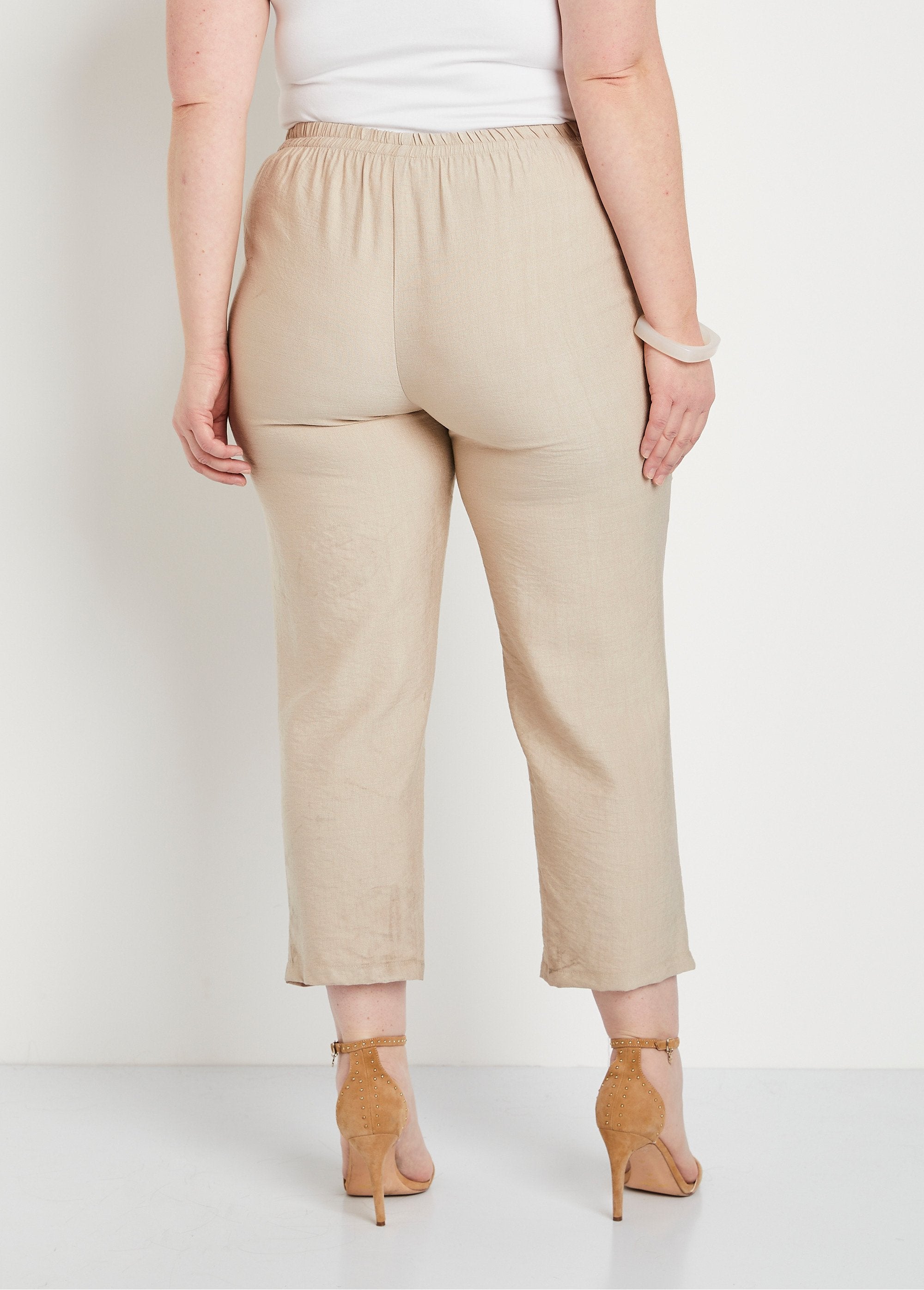 Wide_semi-elasticated_waist_cropped_pants_Sand_DO1_curvy