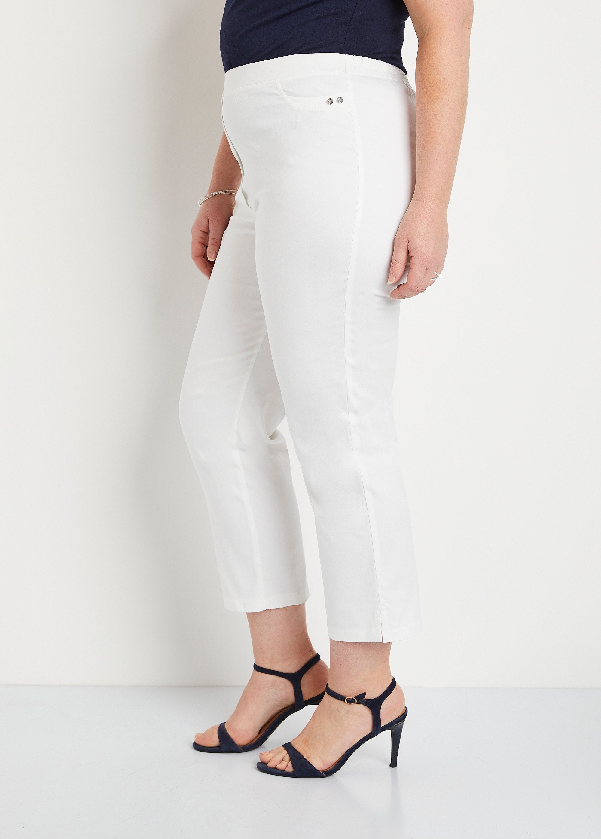 Semi-elasticated_waist_satin_cropped_pants_White_FA2_curvy