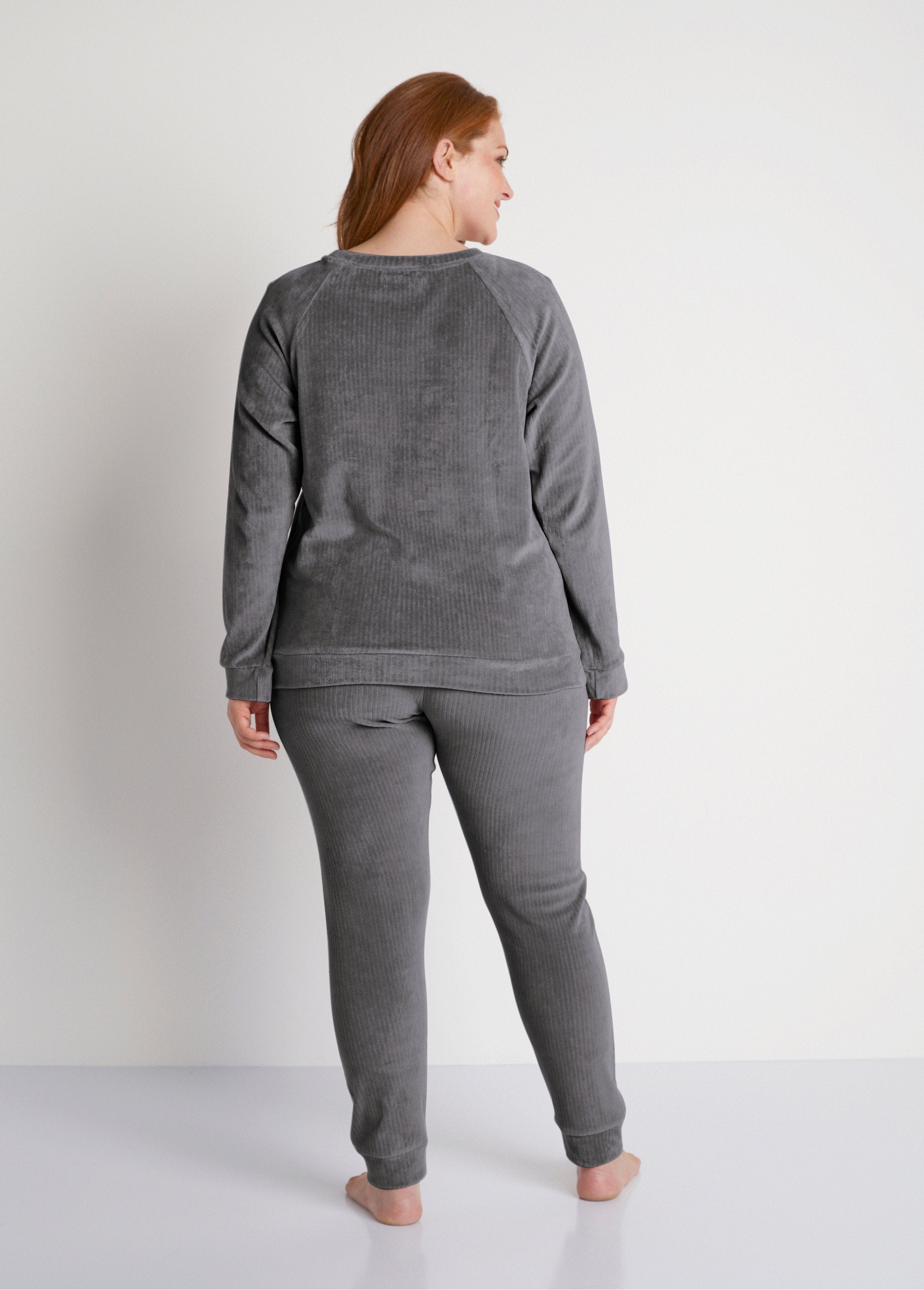 Corduroy_pajama_pants_Charcoal_grey_DO1_curvy