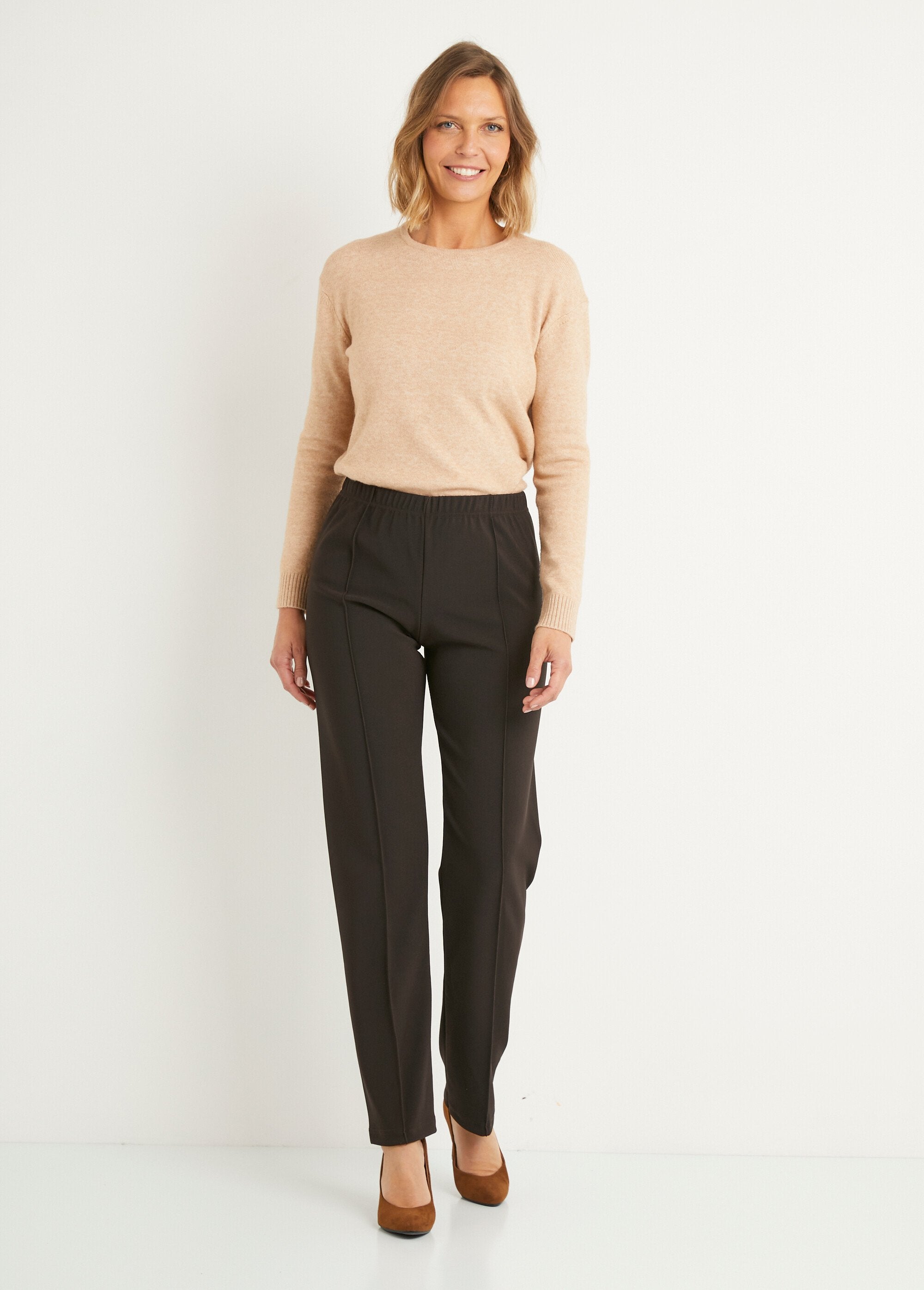 Straight_pants_with_elasticated_waist_and_ribbed_knit_Brown_SF1_slim