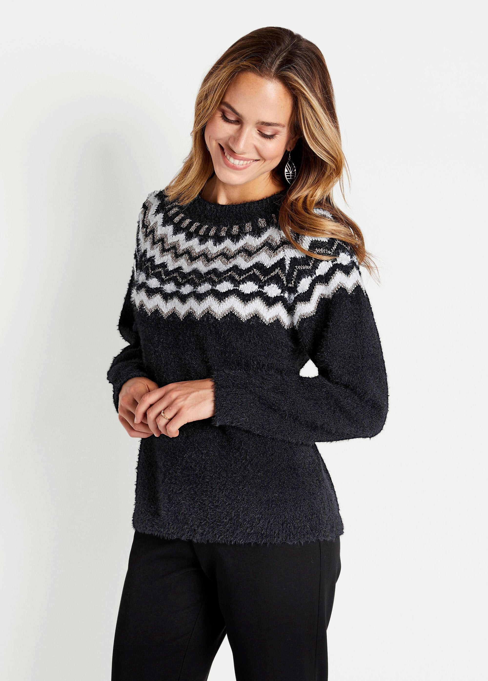 Sun_jacquard_hairy_knit_round_neck_sweater_Black_FA1_slim
